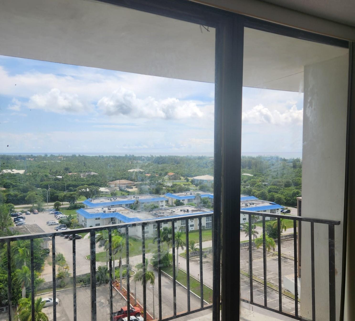 LUCAYAN TOWERS NORTH