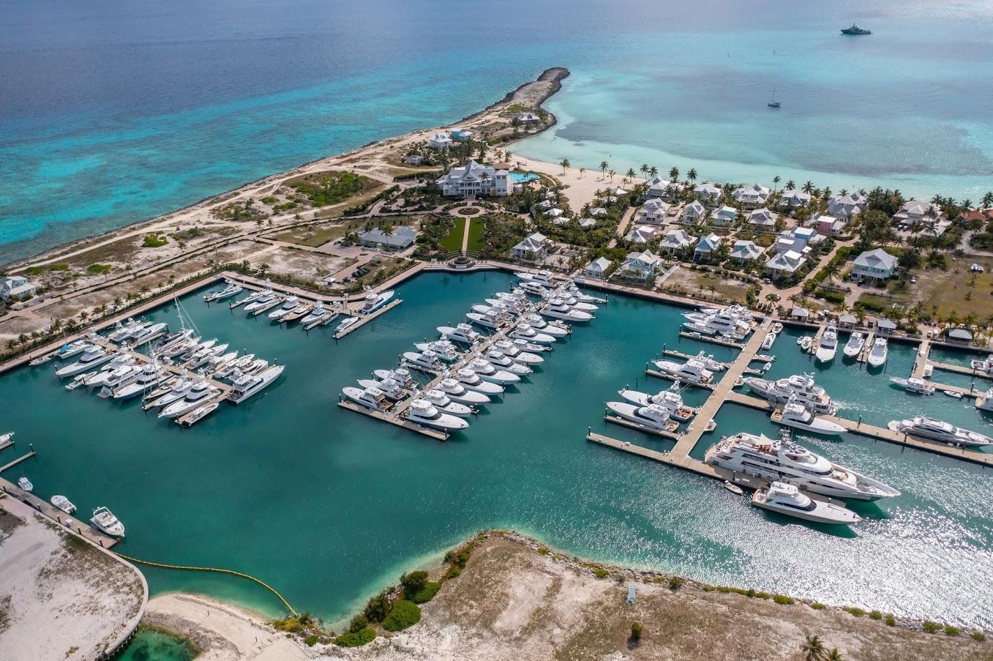 CHUB CAY RESORT & MARINA