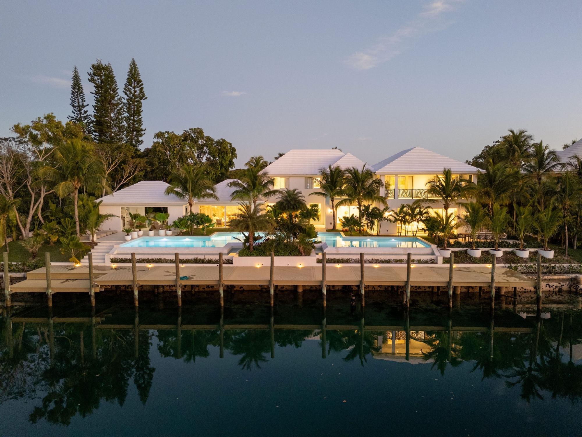 MANSION IN LYFORD CAY