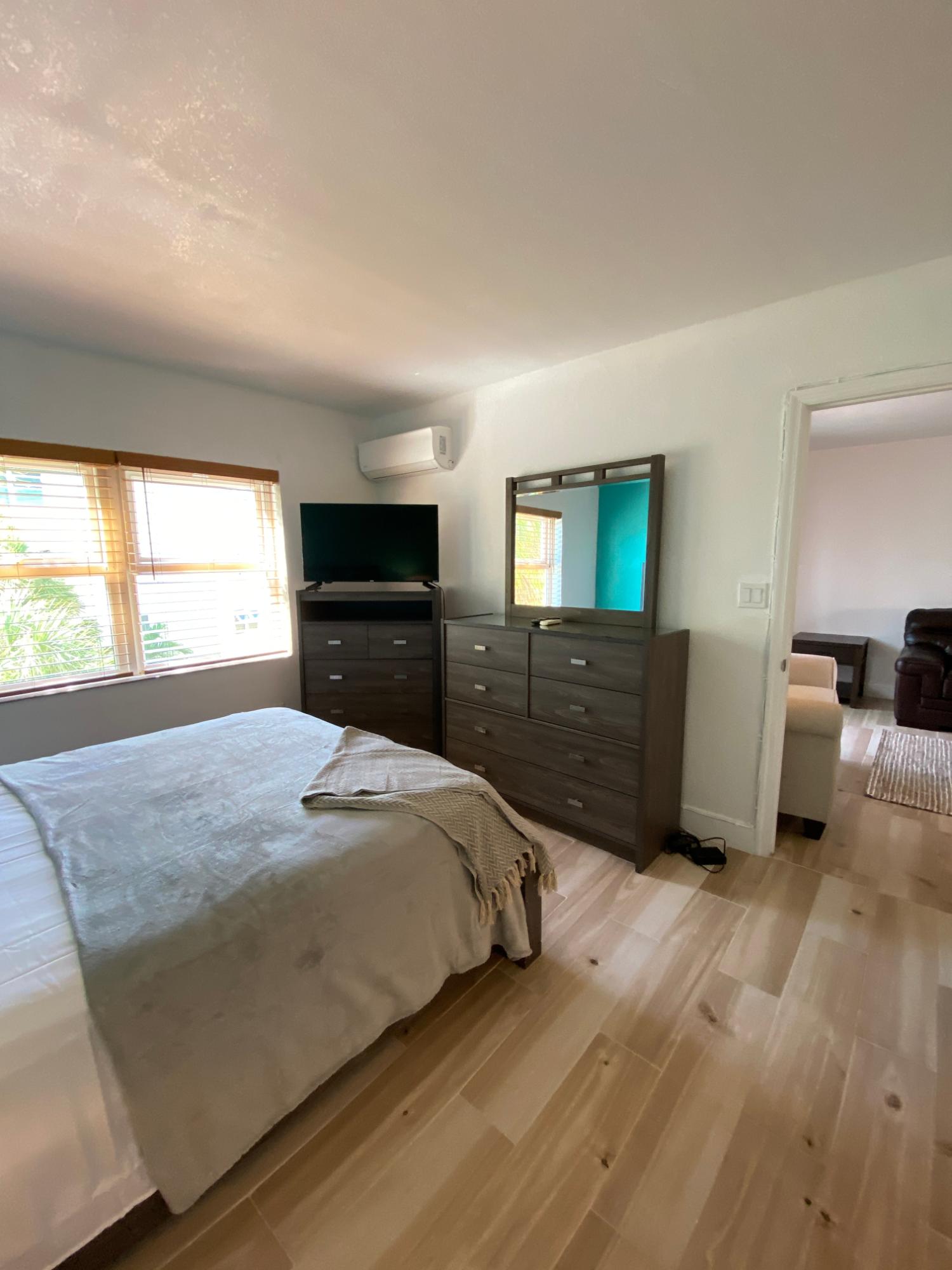 COVE HOUSE CONDOMINIUMS