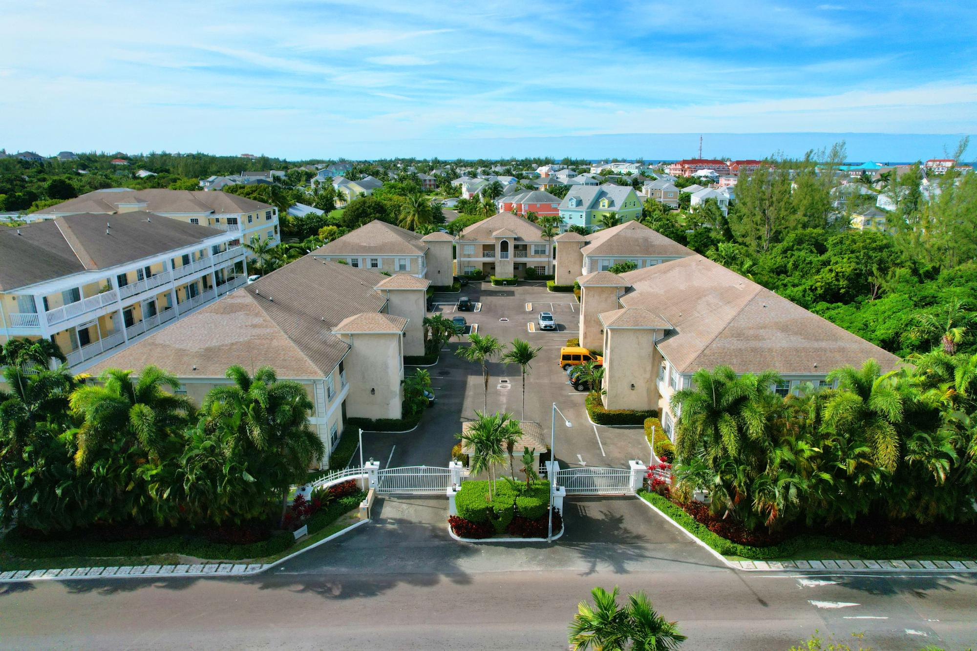 Cable Beach Condo