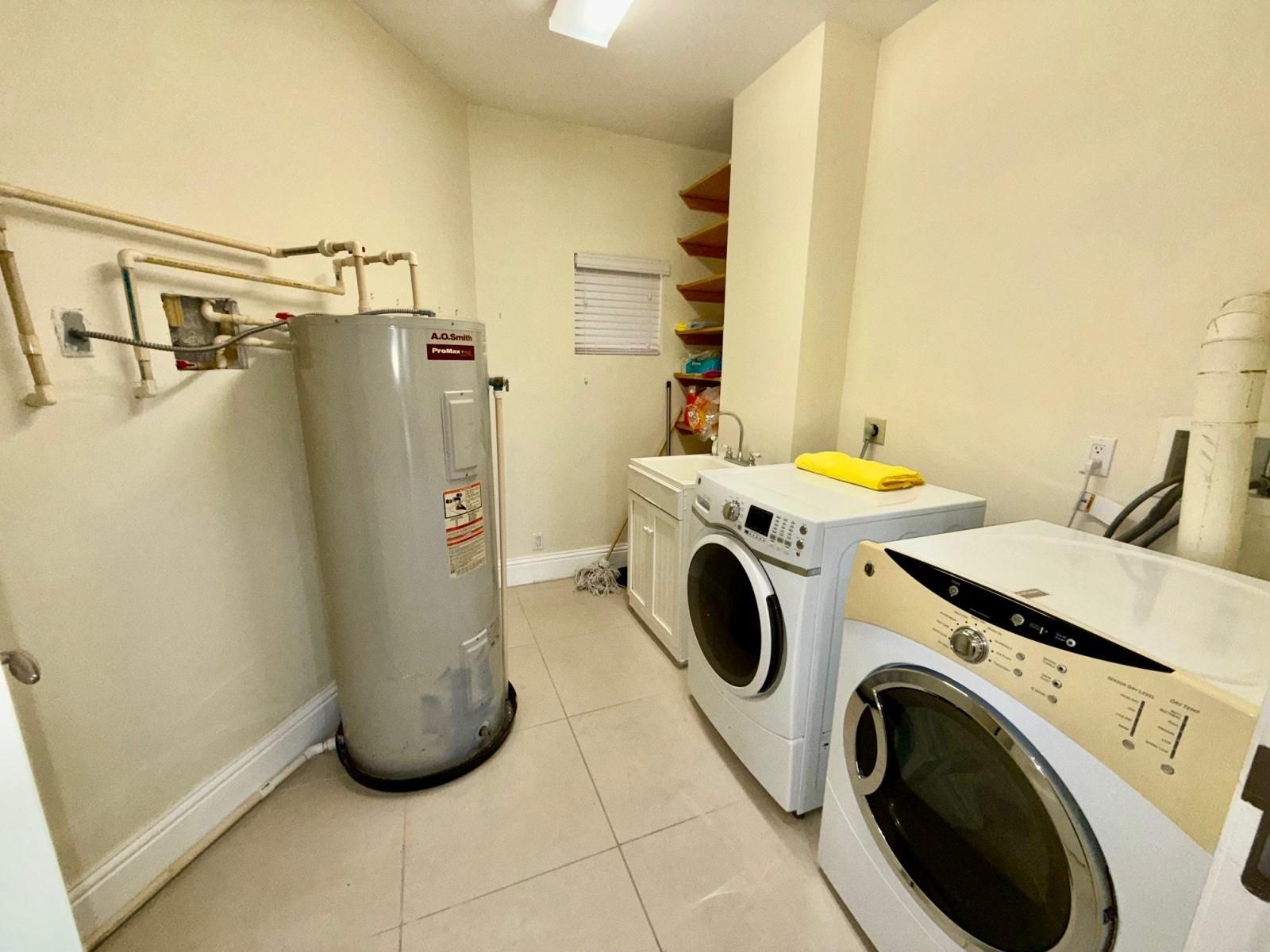 UNIT 202 SUFFOLK COURT, B