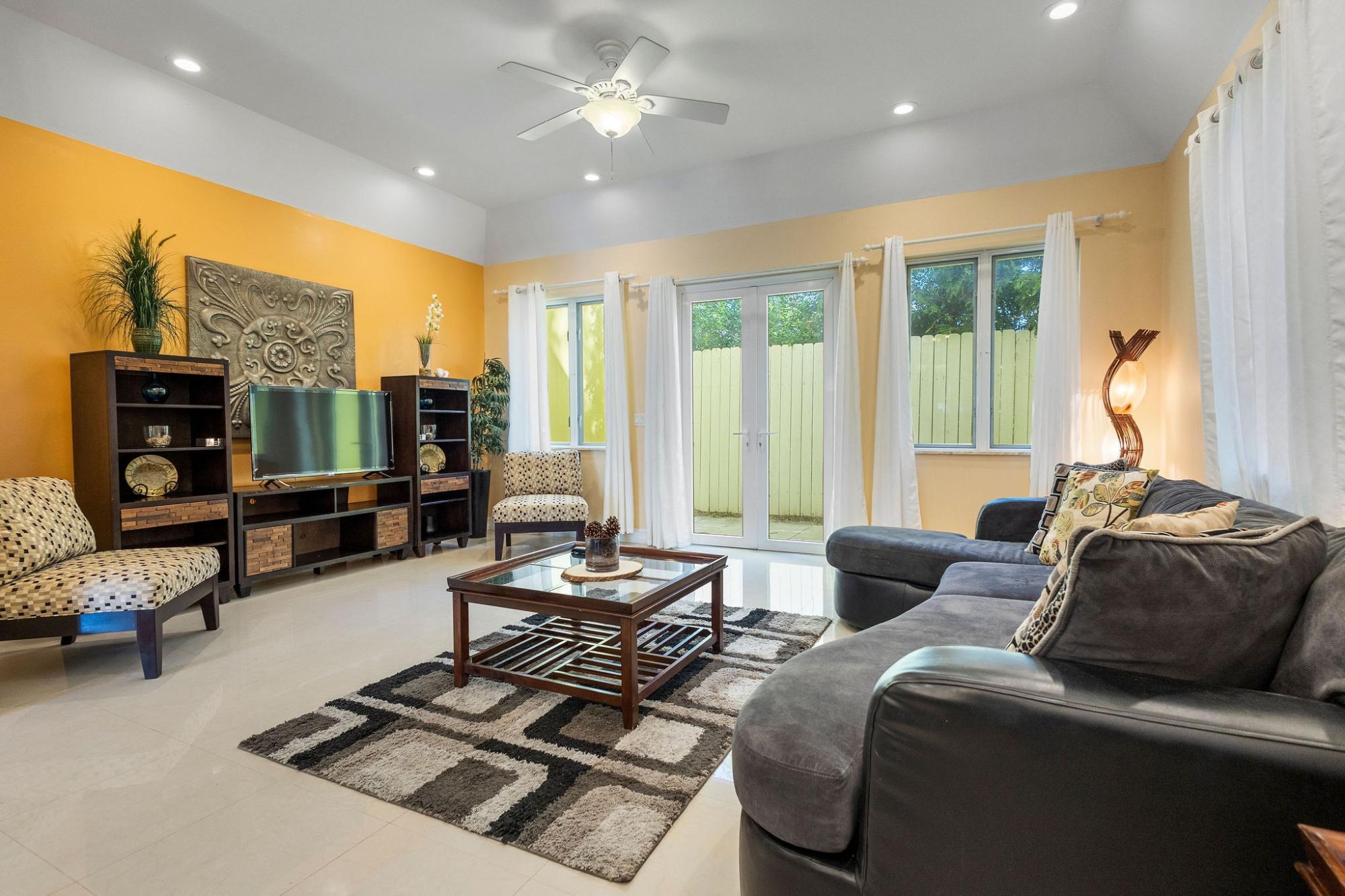 4 DUNMORE CT  SOUTH OCEAN