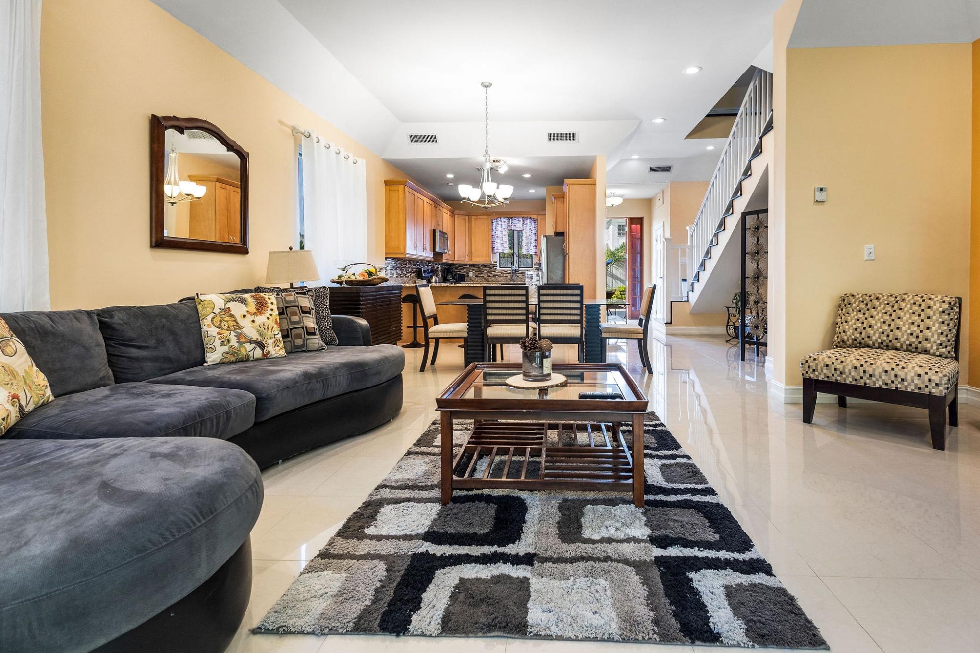 4 DUNMORE CT  SOUTH OCEAN