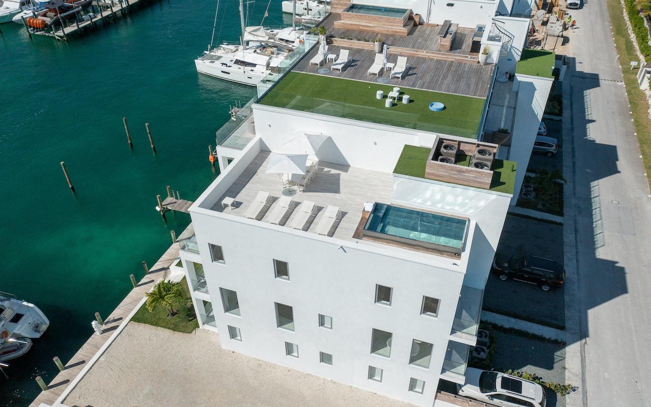 104 ONE MARINA, PALM CAY