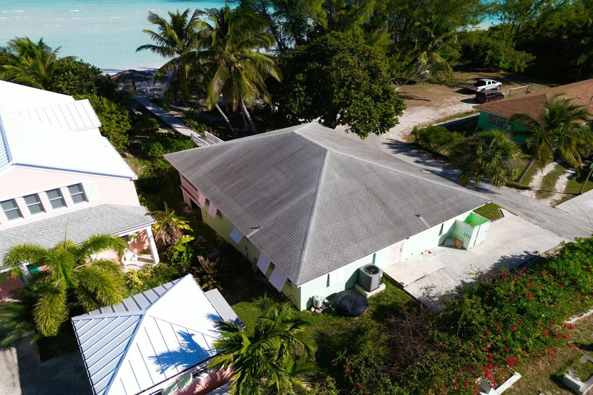 AMBERJACK BEACHFRONT