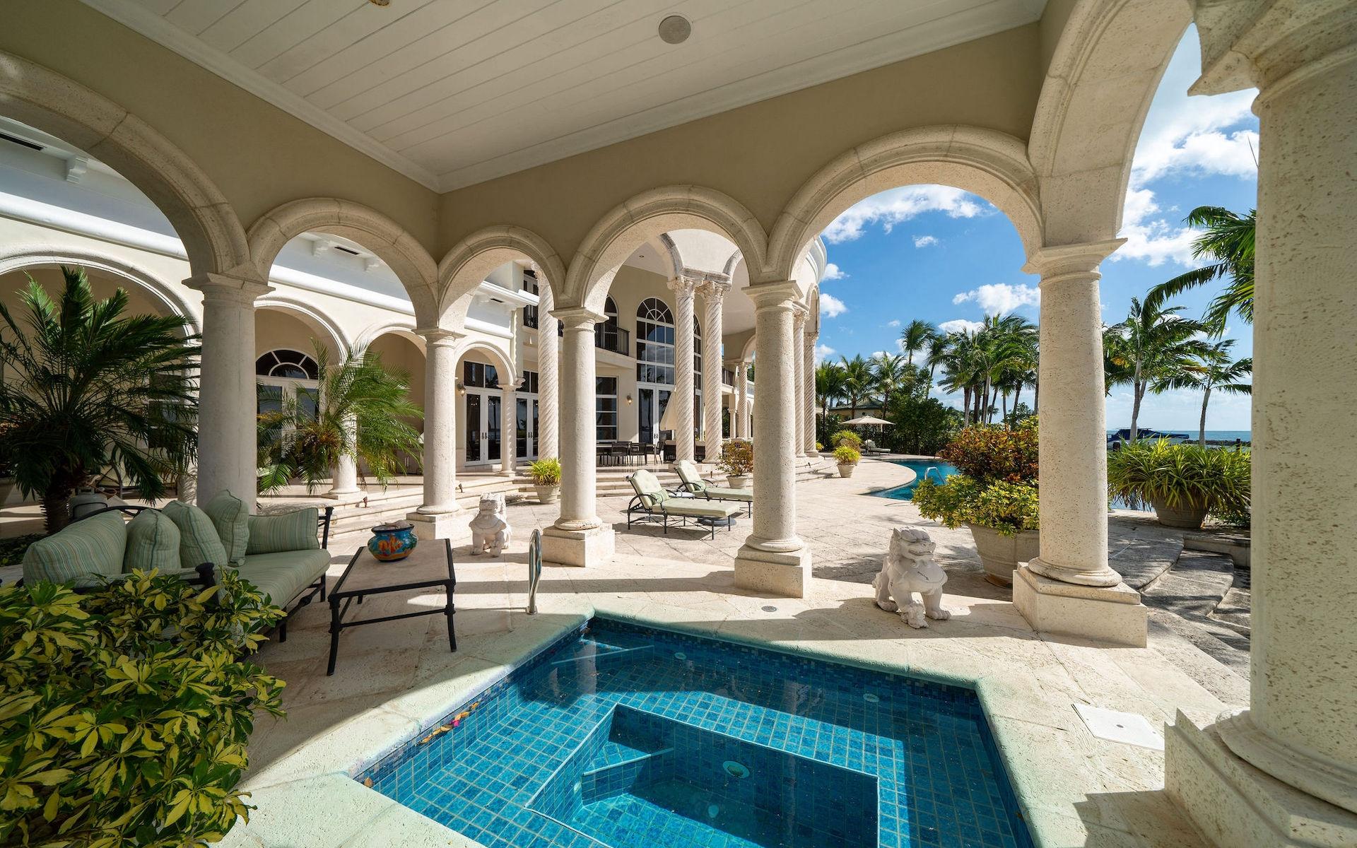 113 OCEAN CLUB ESTATES