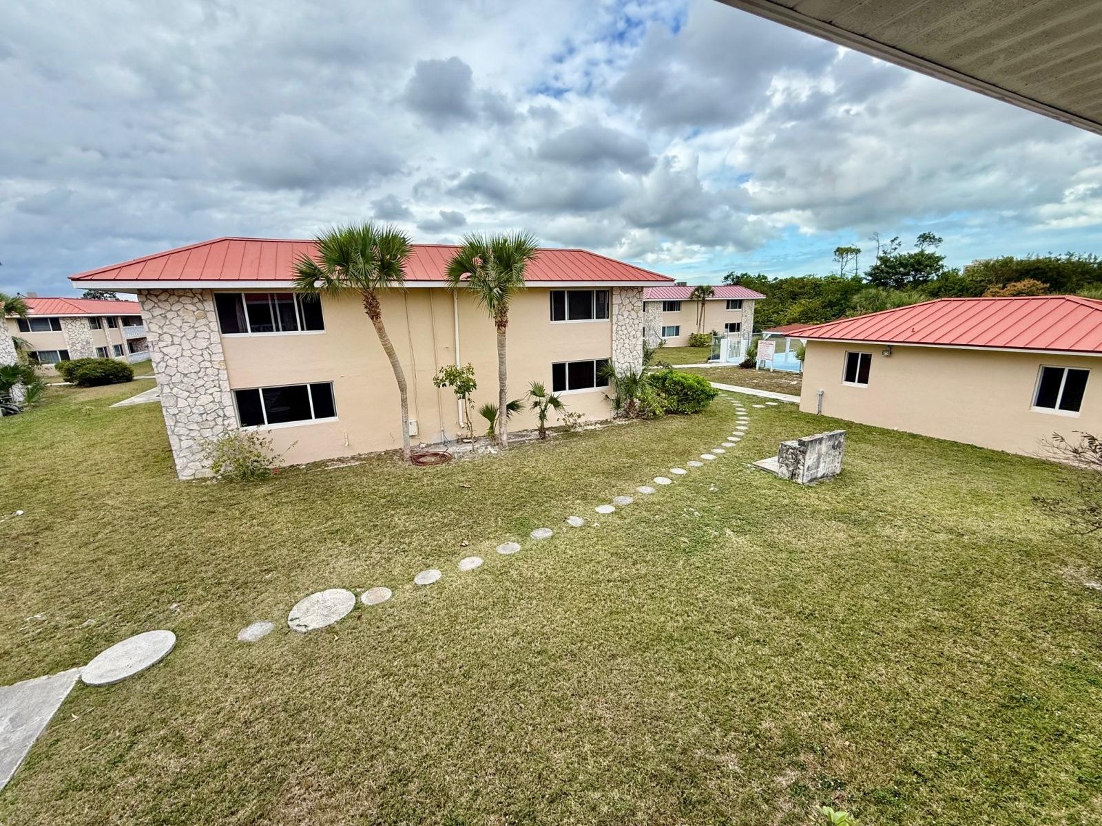 RUM CAY VILLAS