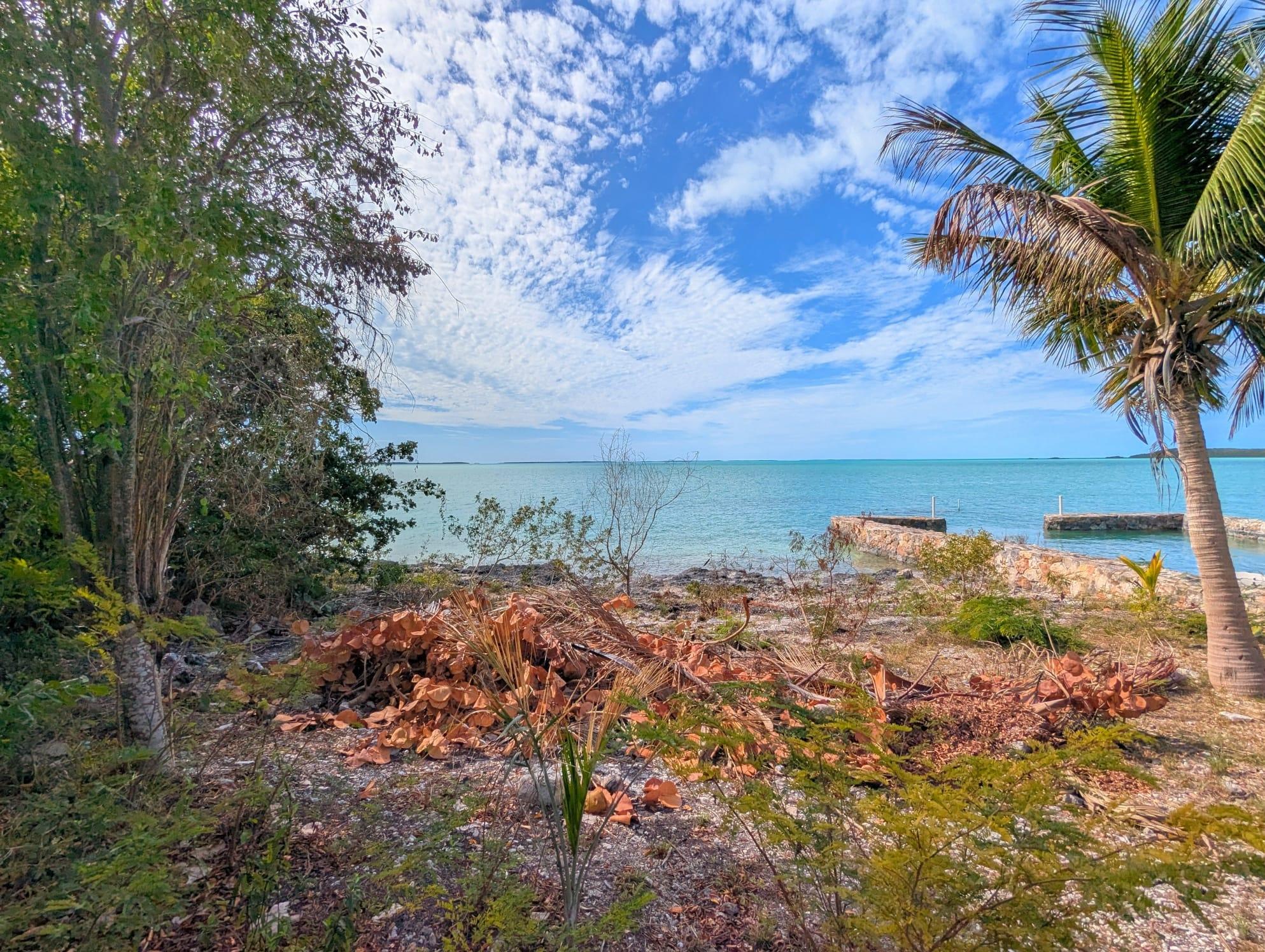 THE CAYS