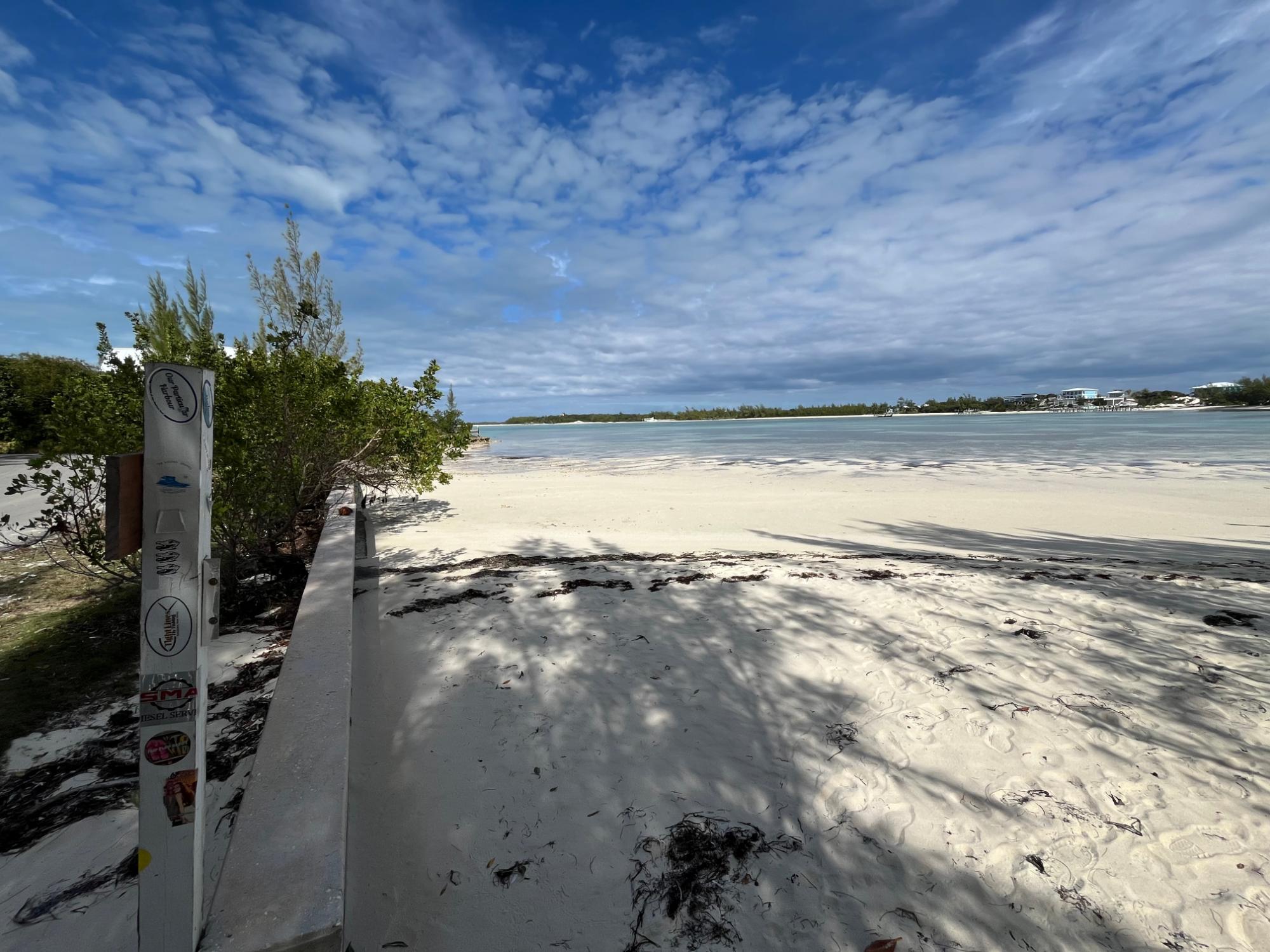 GREEN TURTLE CAY