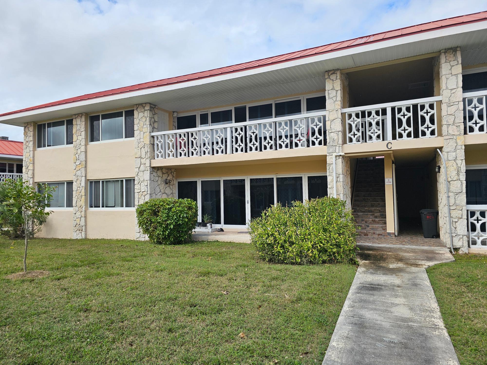 RUM CAY VILLAS