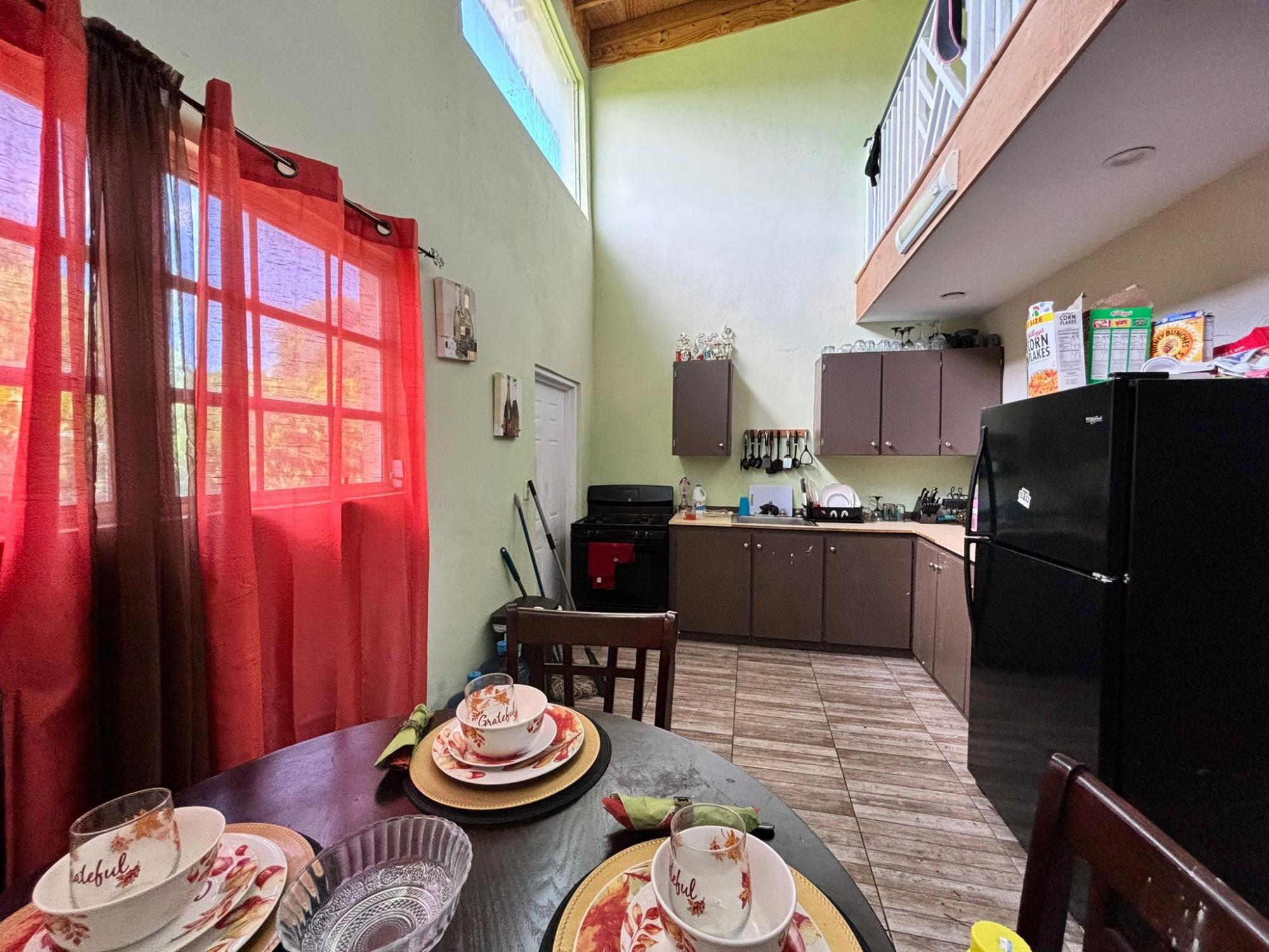 KIM’S CRESCENT, BAILLOU H
