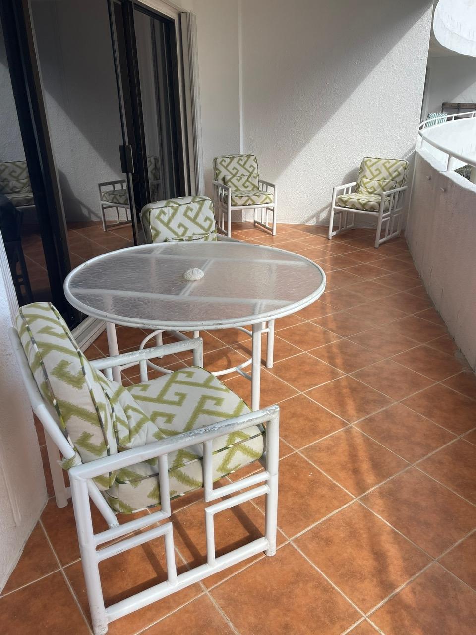 SILVER POINT CONDOMINIUM