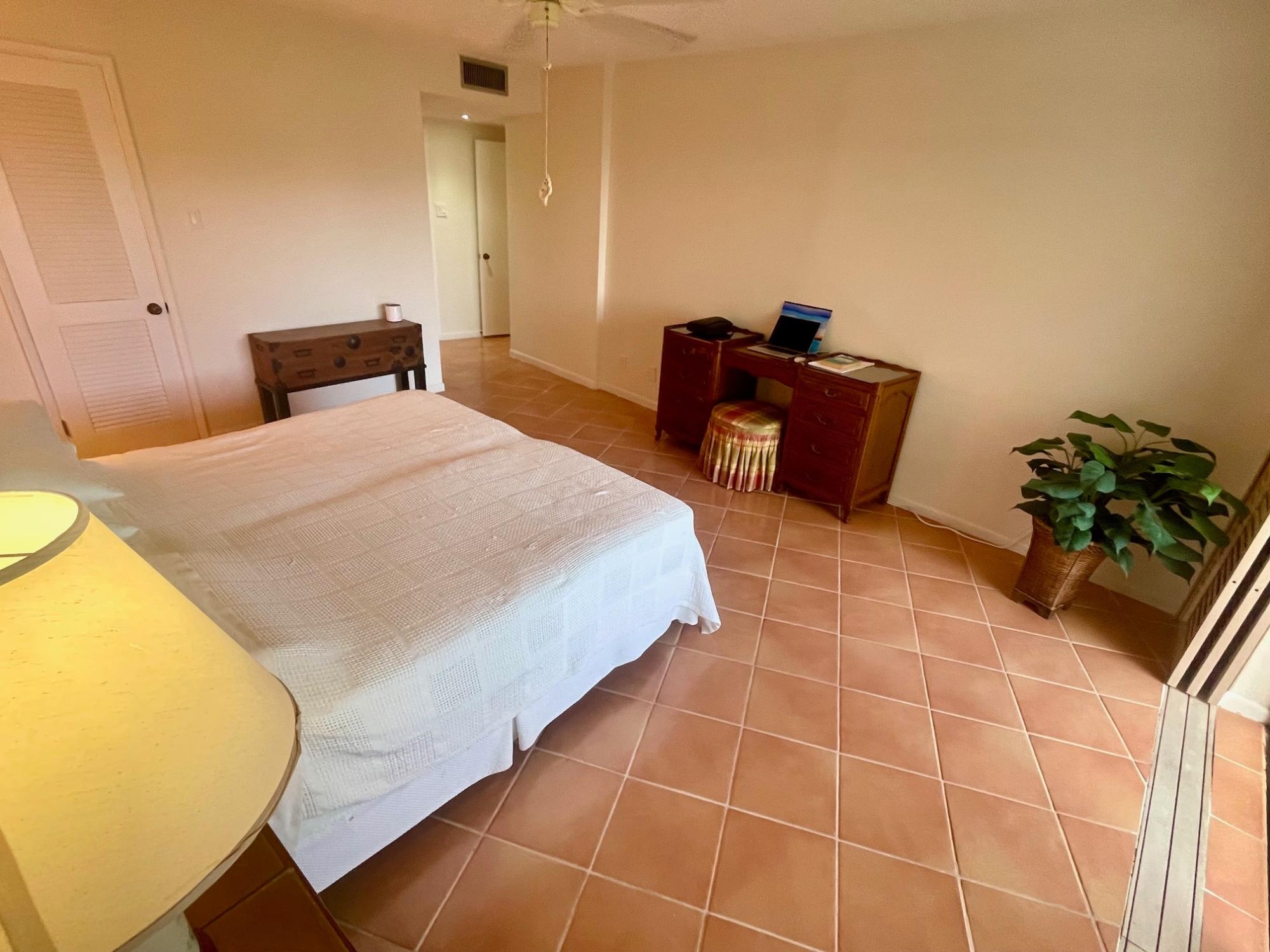 SILVER POINT CONDOMINIUM