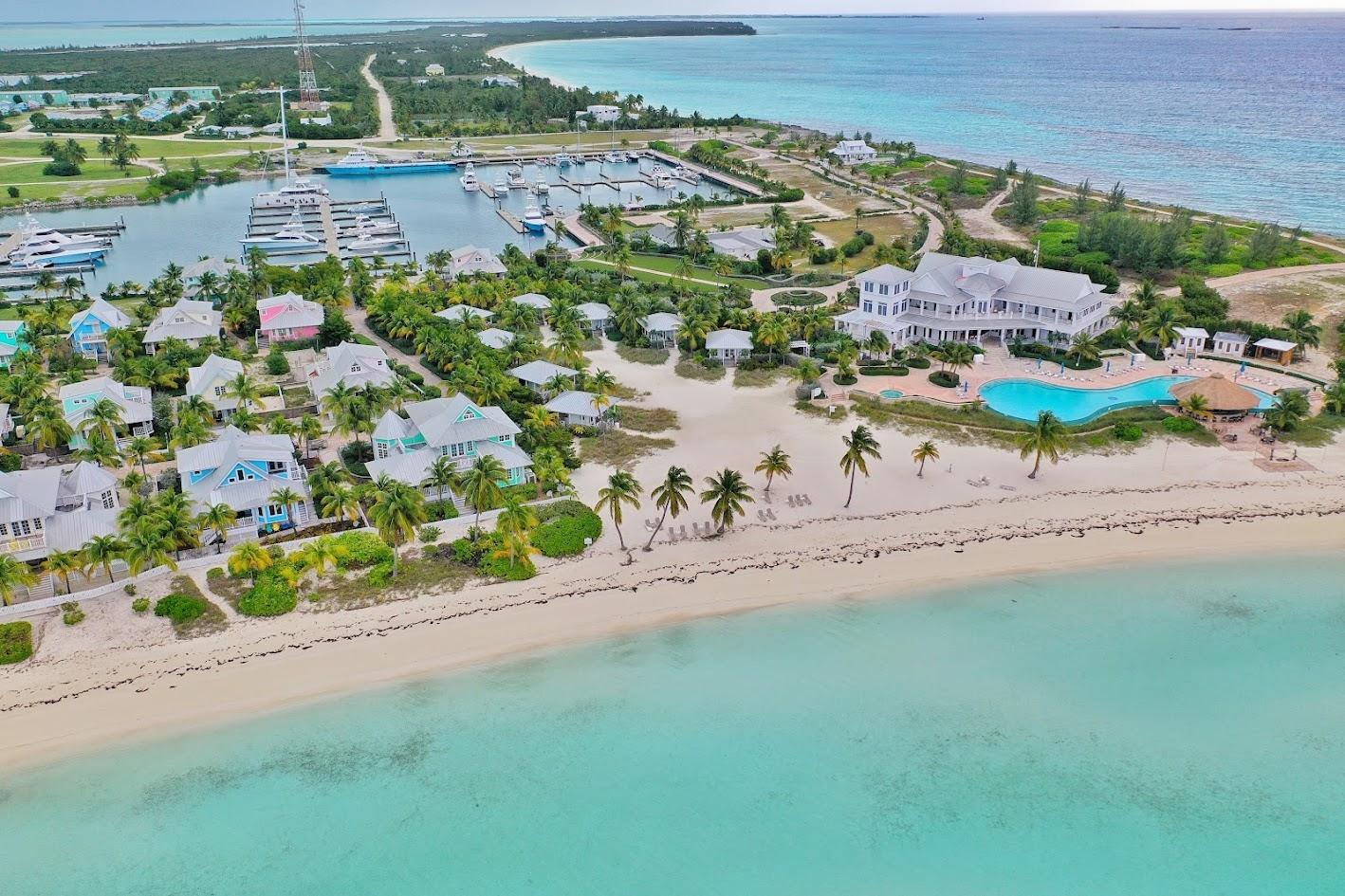 QUEENS BEACH- CHUB CAY