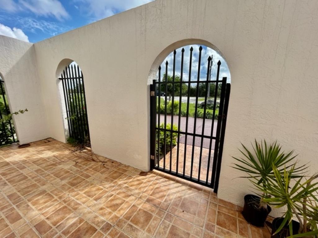 PINE BAY ESTATE HOME