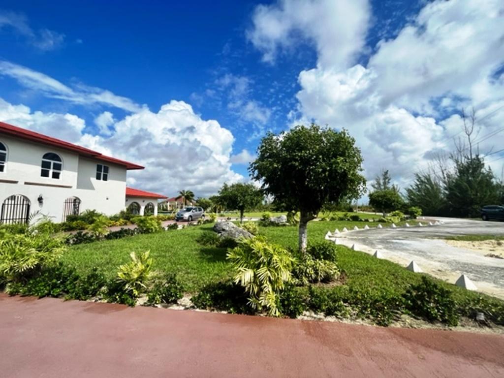 PINE BAY ESTATE HOME