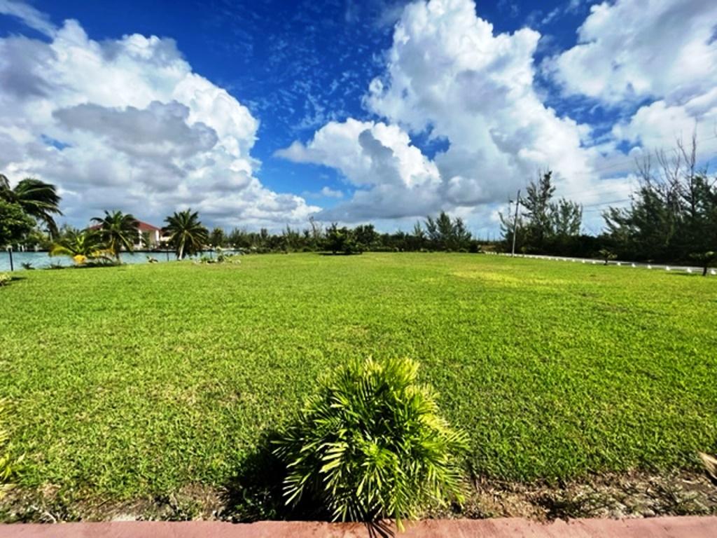 PINE BAY ESTATE HOME