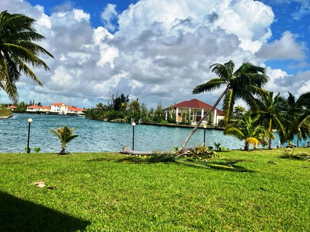 PINE BAY ESTATE HOME
