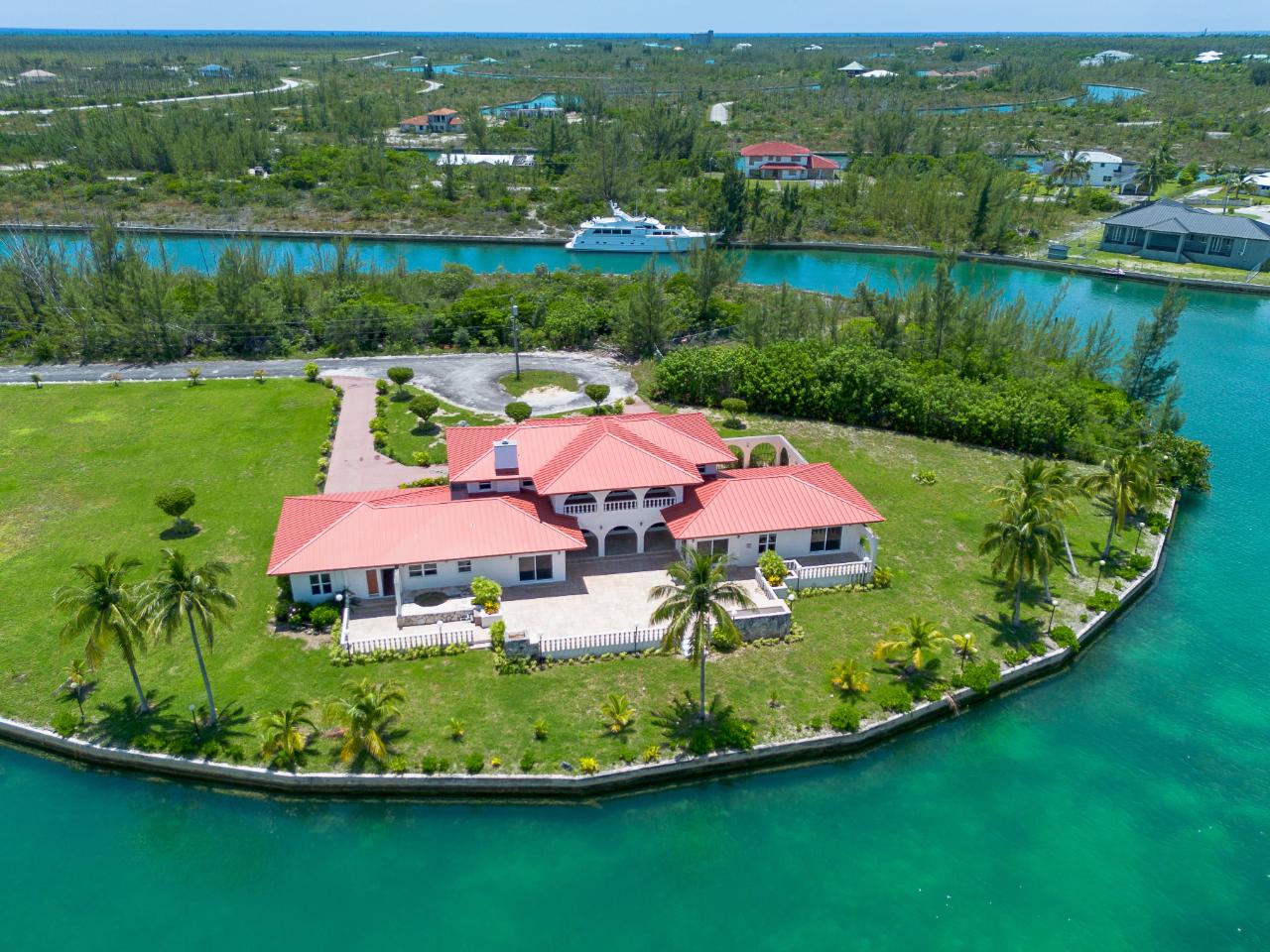 PINE BAY ESTATE HOME