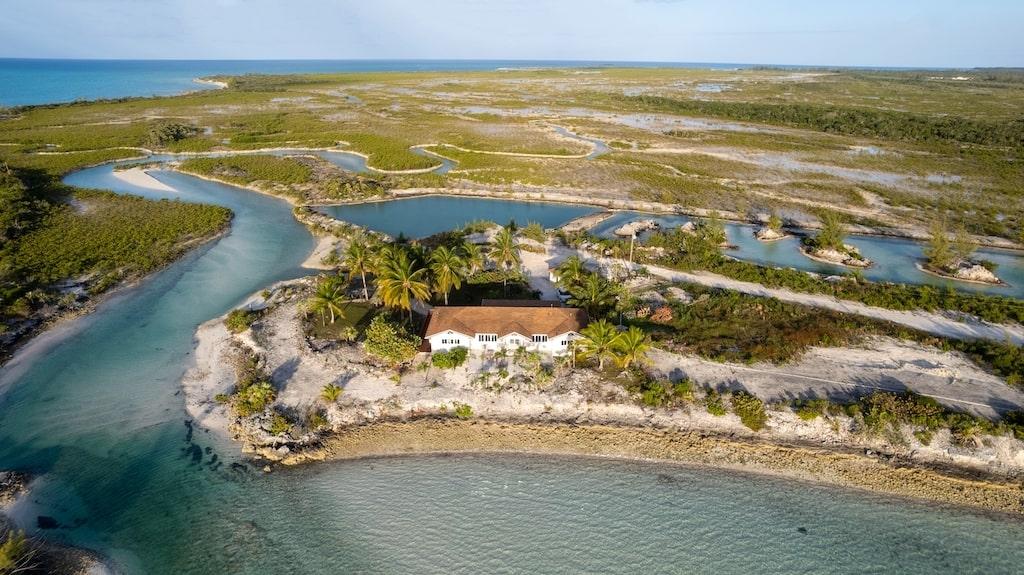 FOUNTAIN BAY RESORT