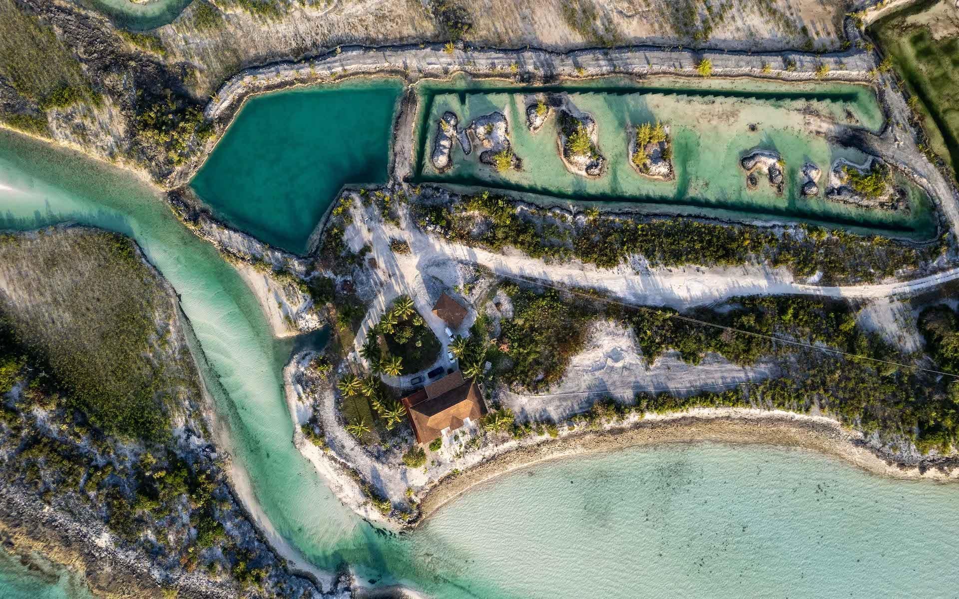 FOUNTAIN BAY RESORT