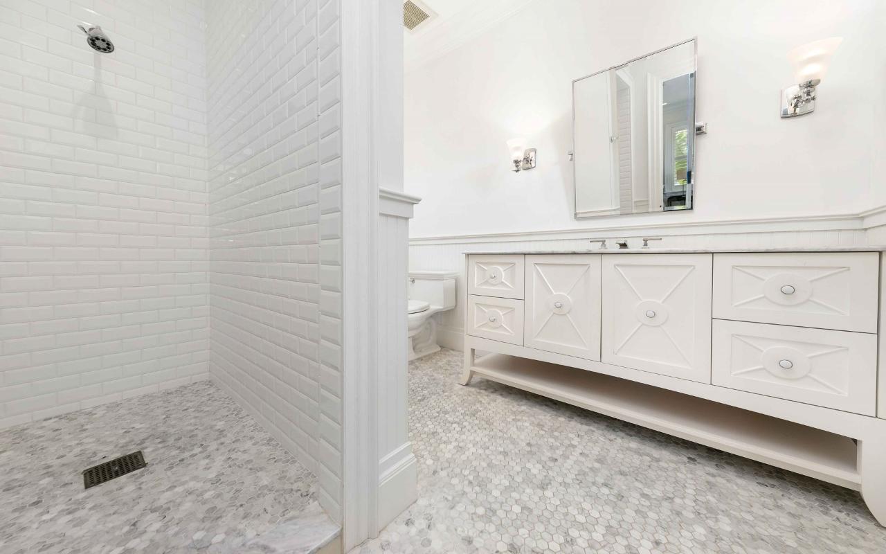 9 CHARLESTON LANE RENTAL