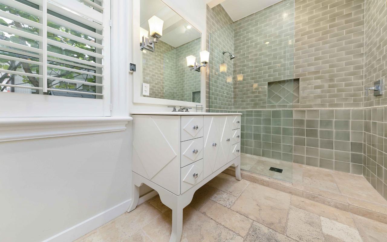 9 CHARLESTON LANE RENTAL