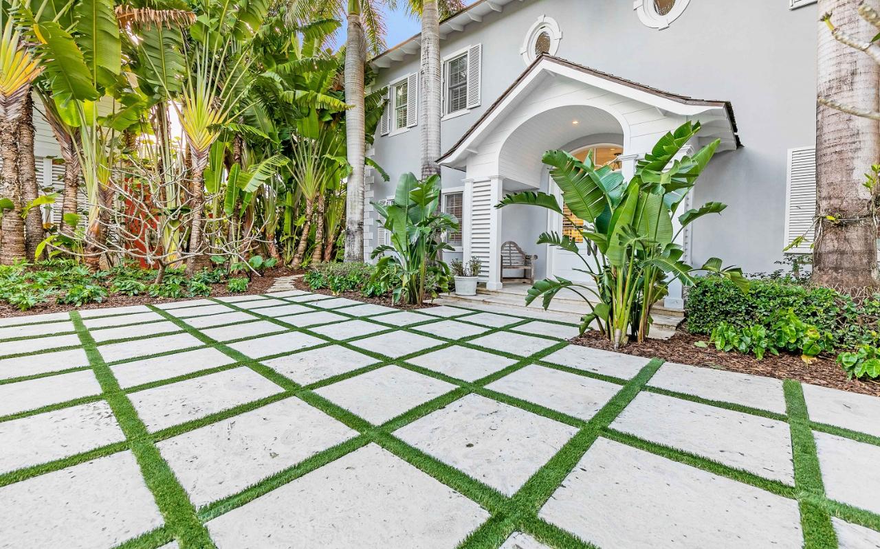 9 CHARLESTON LANE RENTAL