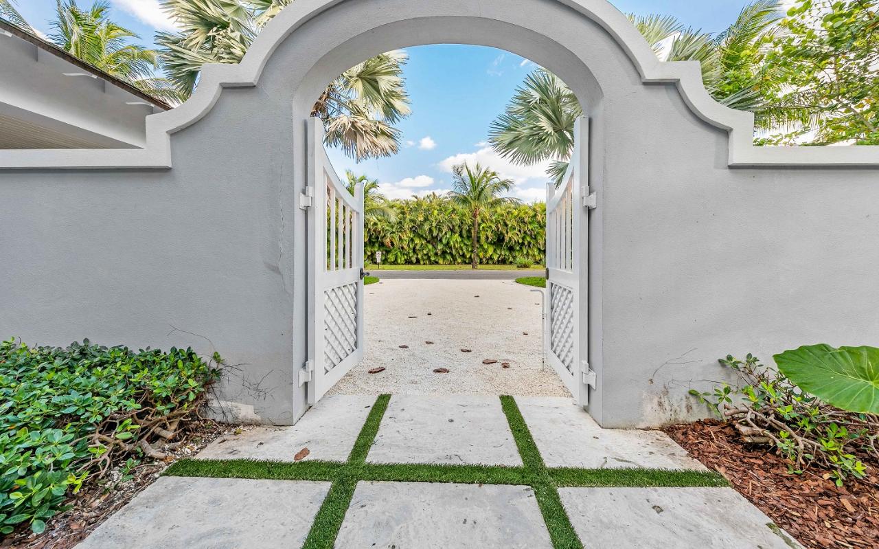9 CHARLESTON LANE RENTAL