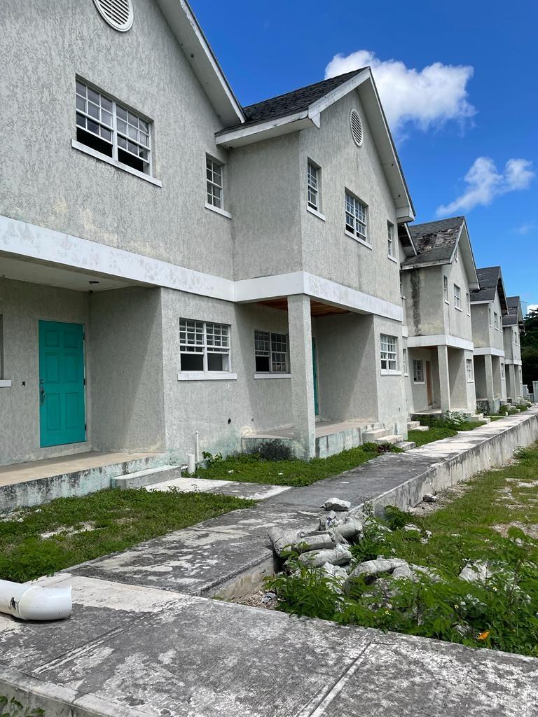 BLUE HILL RD CONDOMINIUM