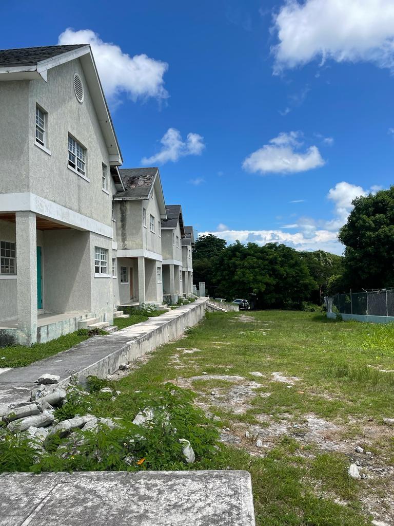 BLUE HILL RD CONDOMINIUM