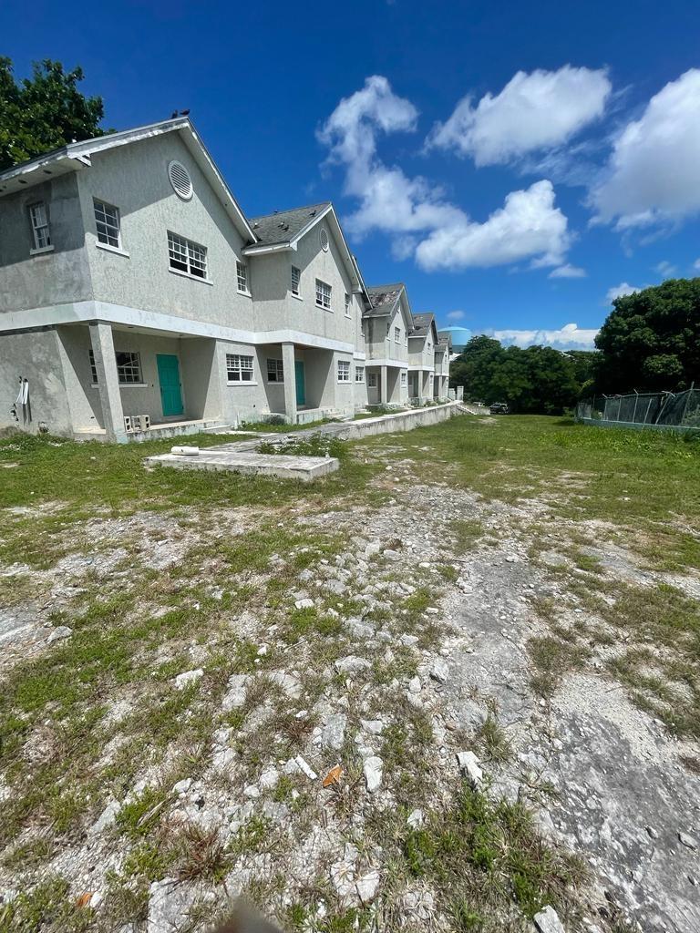 BLUE HILL RD CONDOMINIUM