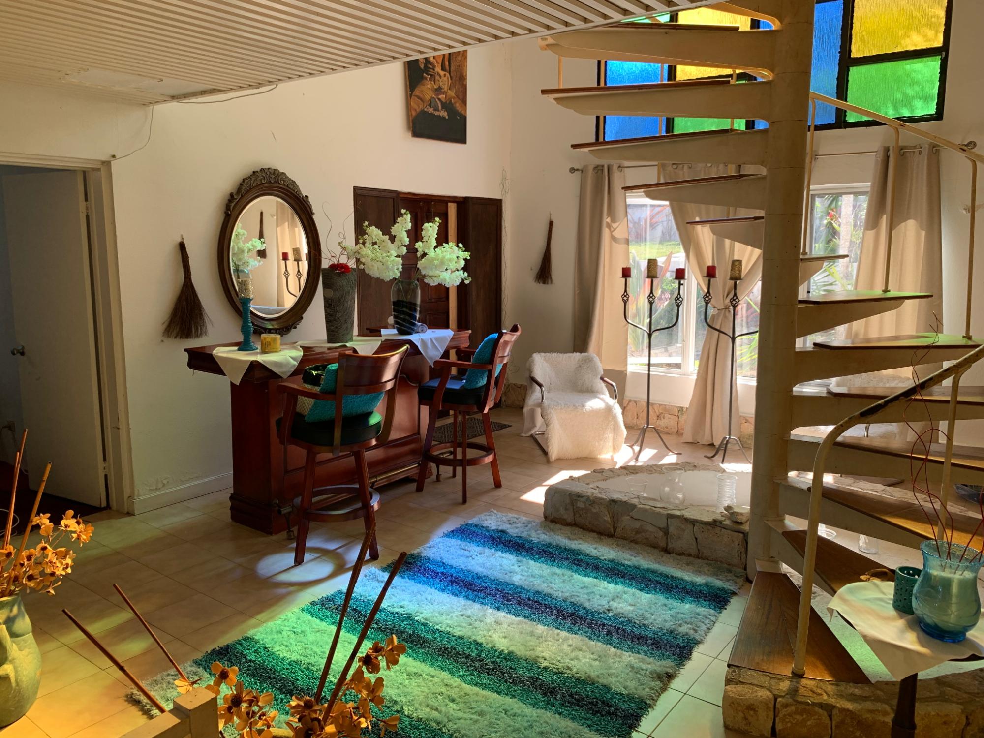 Tradewinds Drive