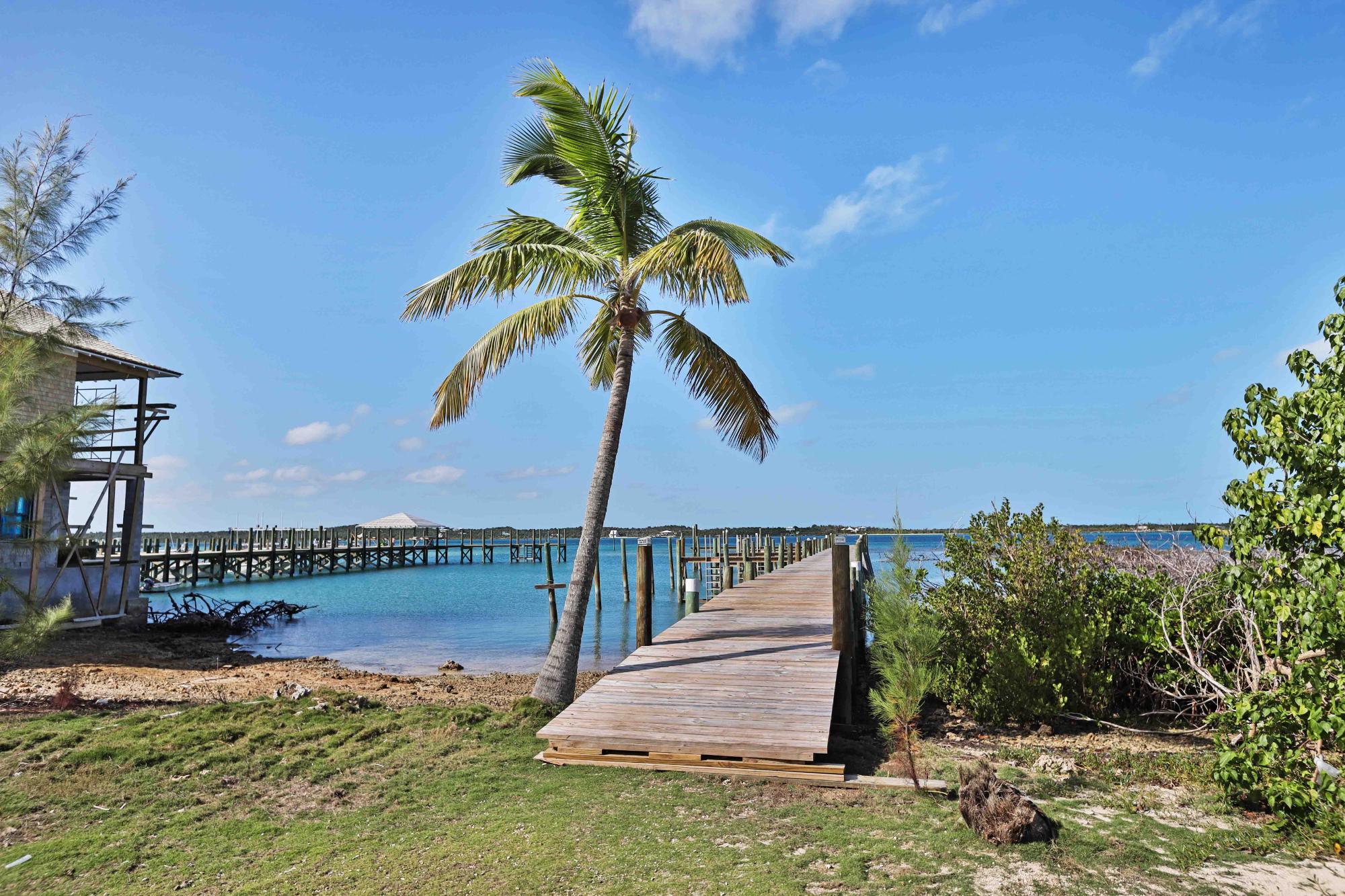 SOUTHERN ELBOW CAY