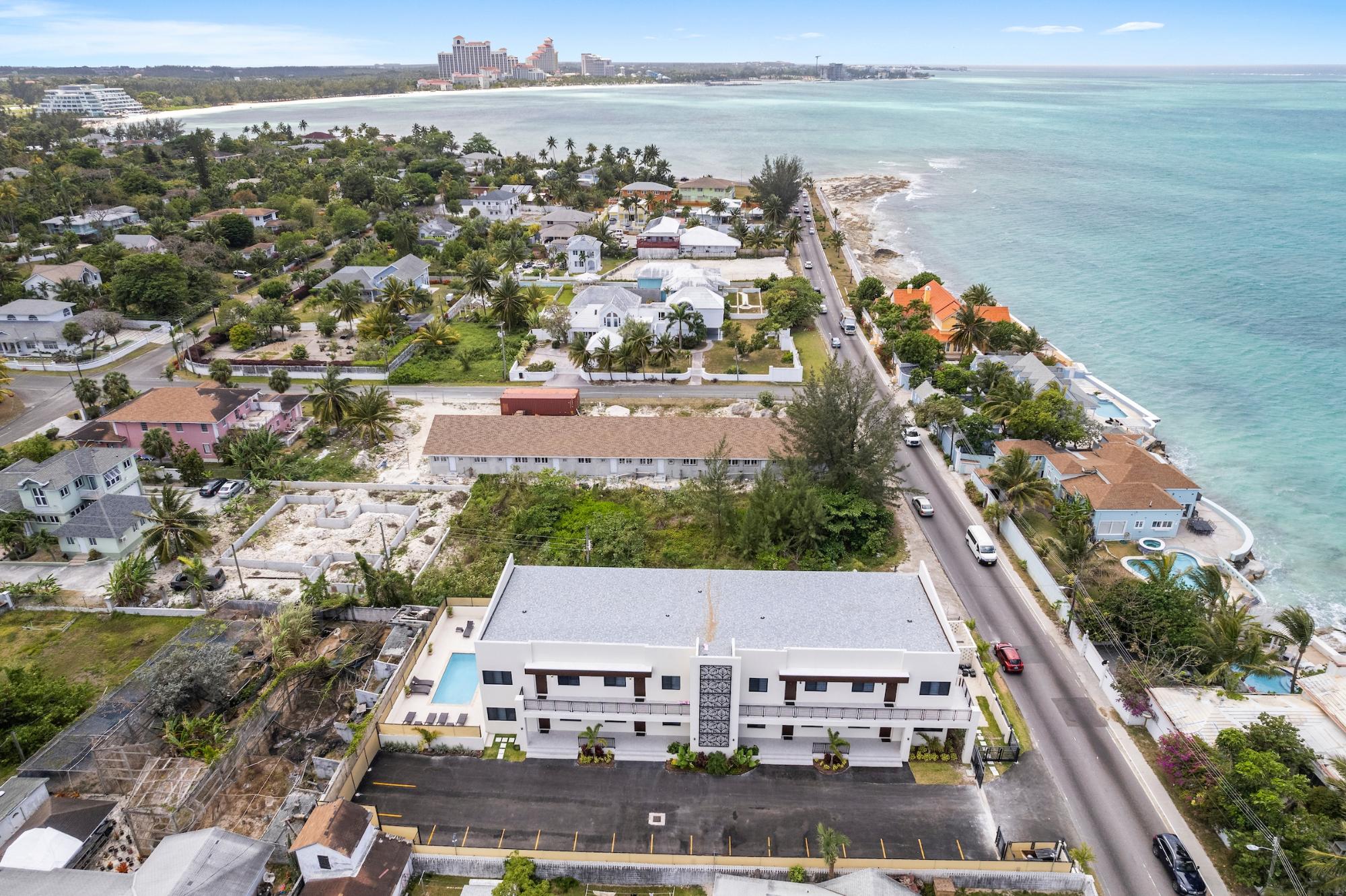 FOXVIEW CONDOMINIUM