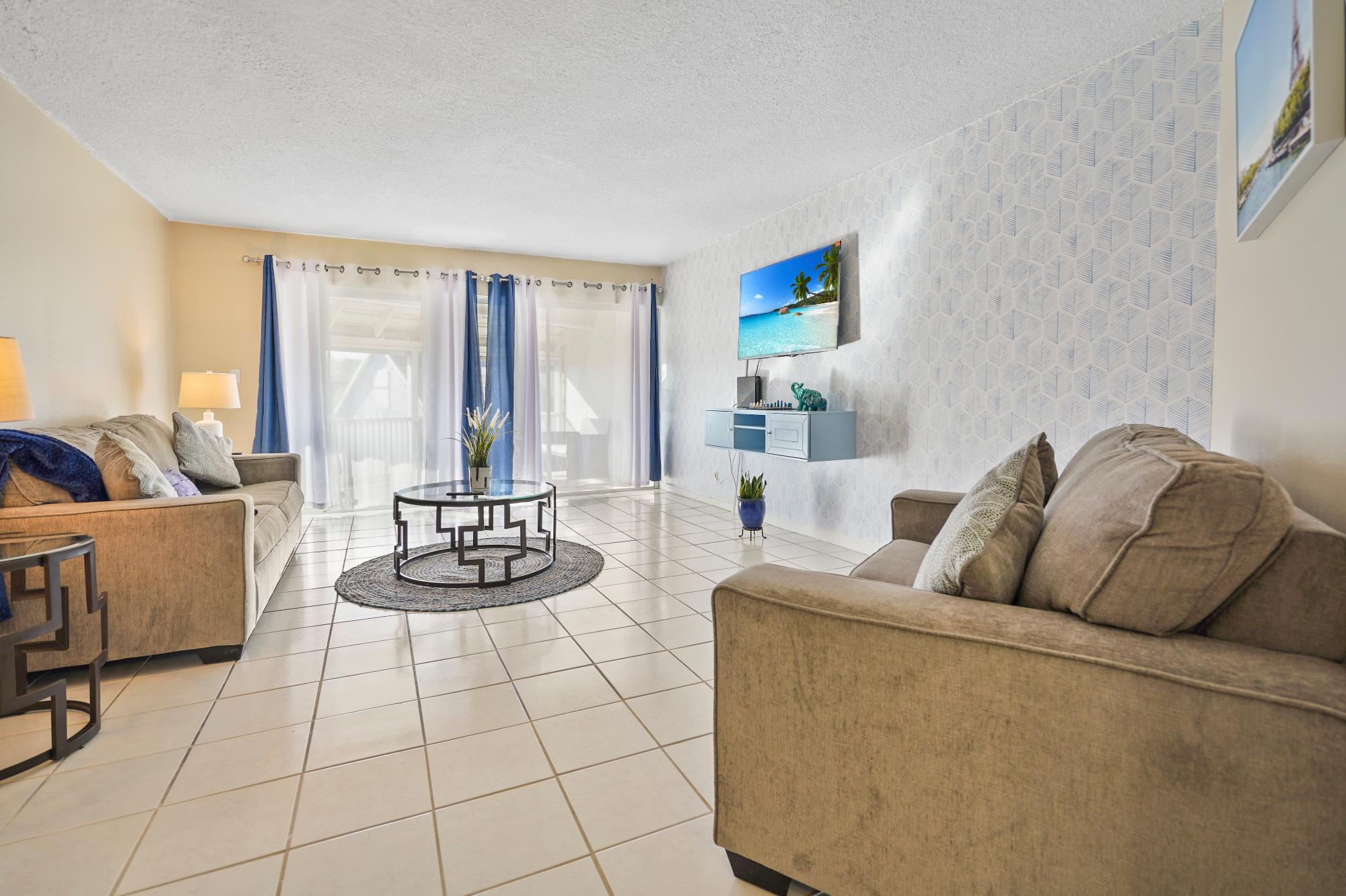 Cable Beach Condo