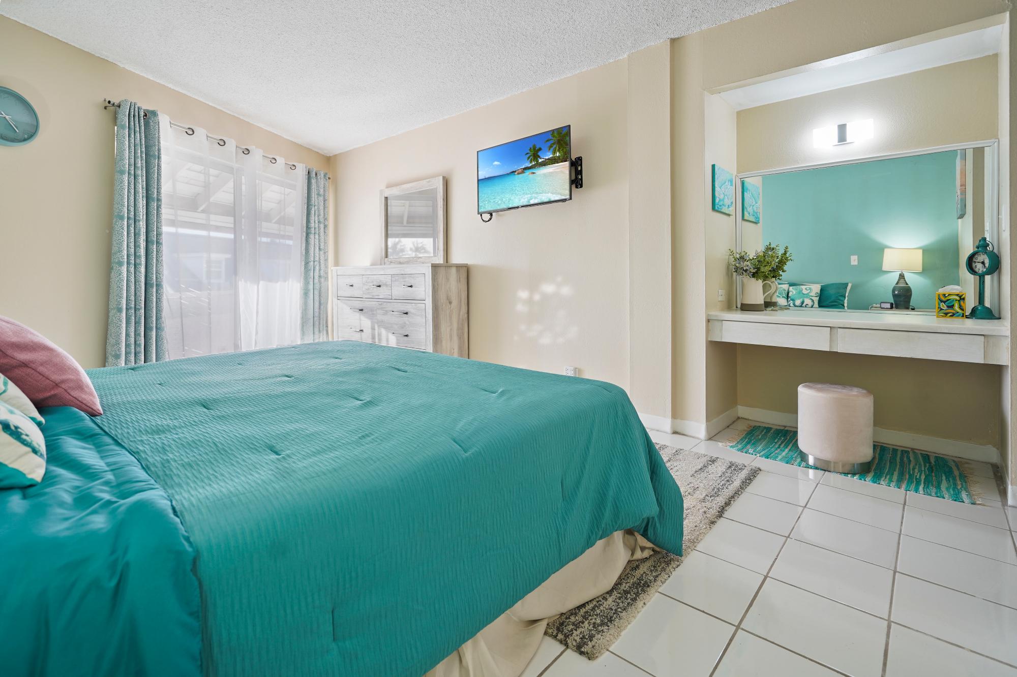 Cable Beach Condo