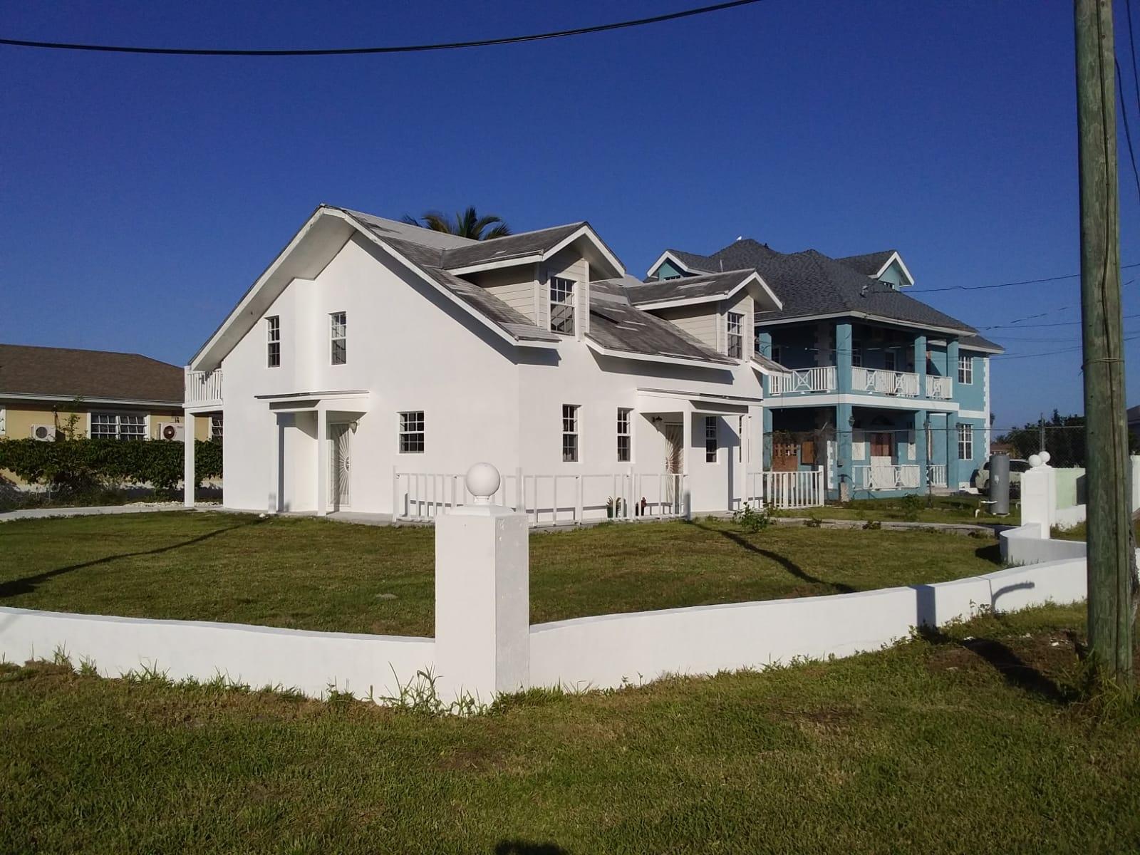 Coral Lakes Home