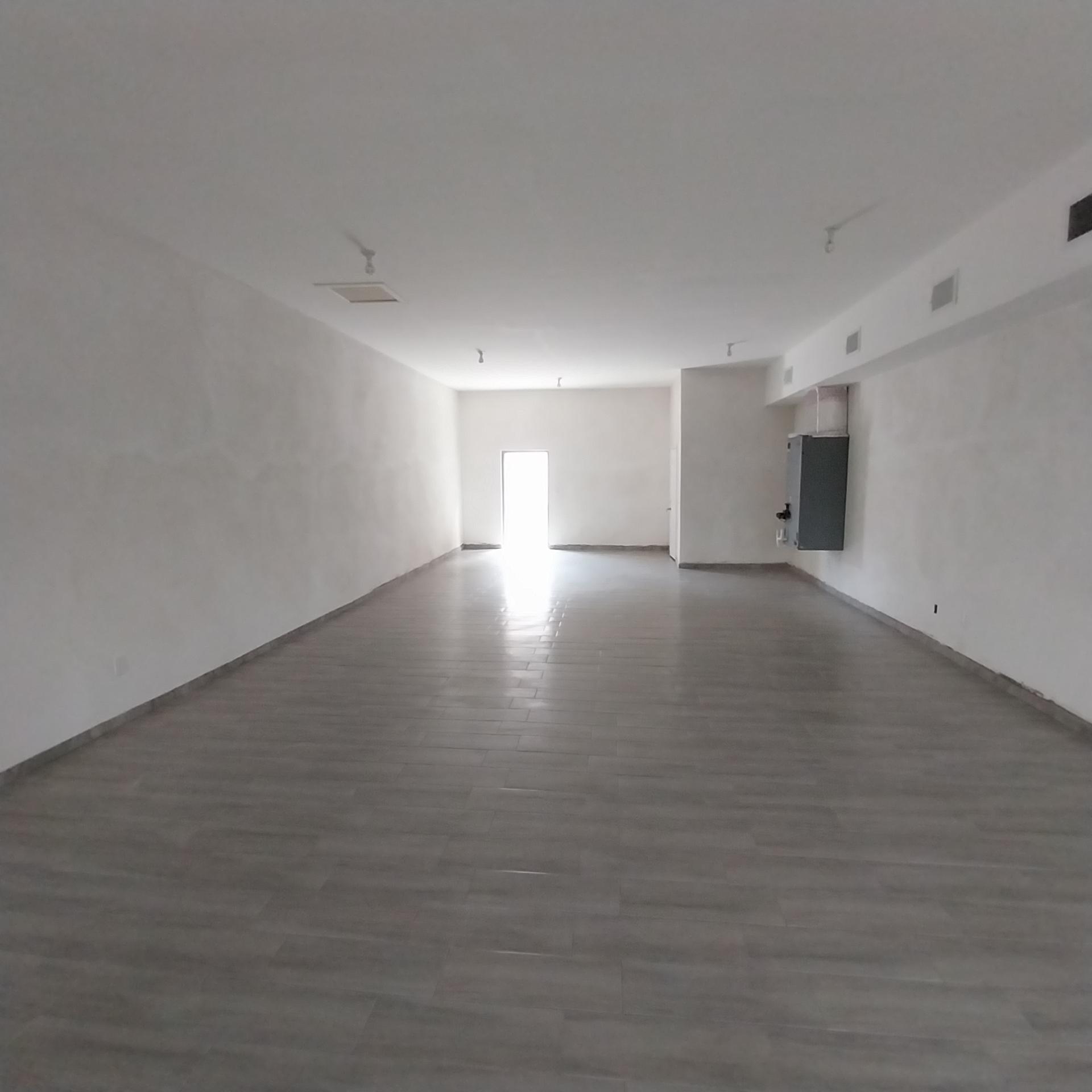 BYRON’S COMMERCIAL COURT