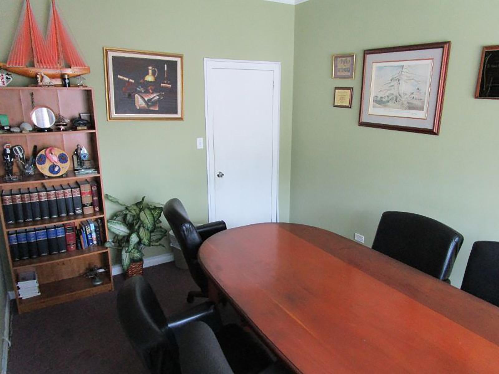 Dowdeswell St Rental