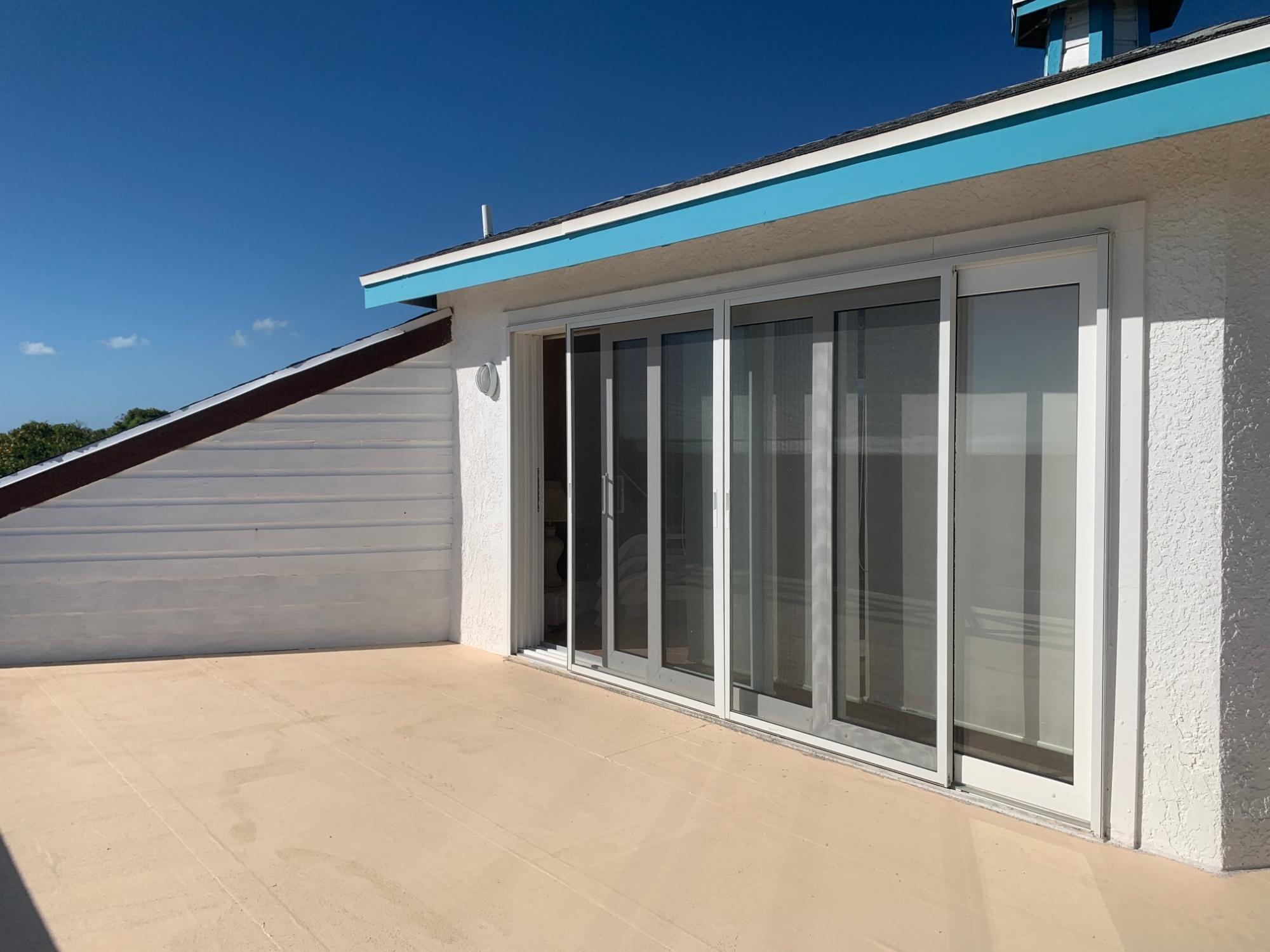 SUNSET HOUSE   4/2
