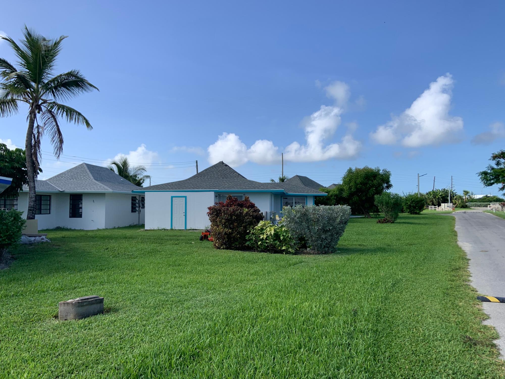 BEACH VILLAS