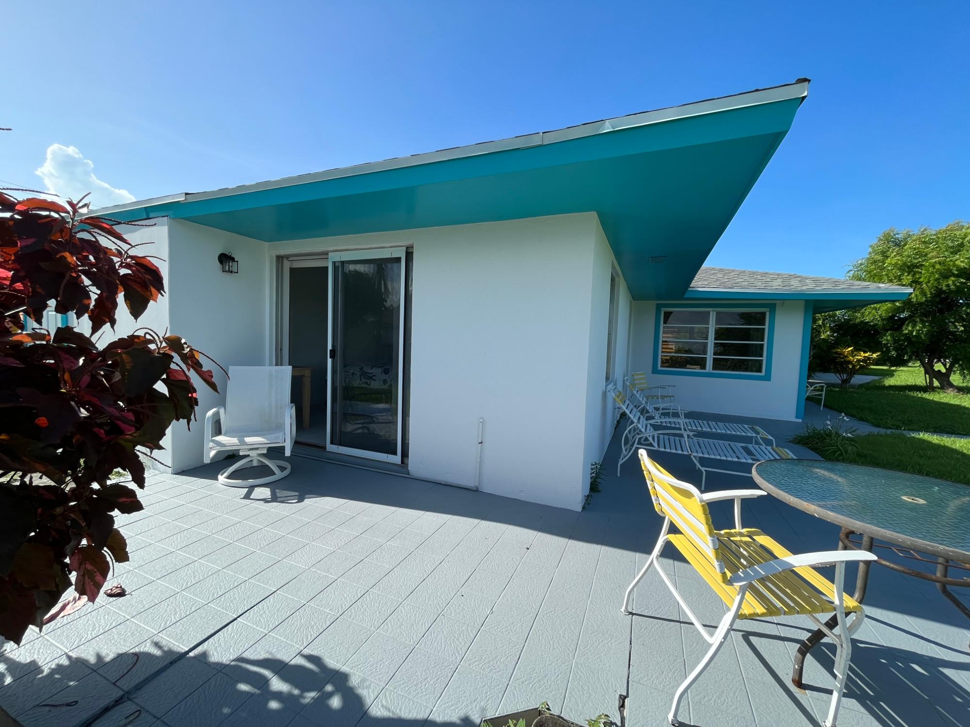 BEACH VILLAS