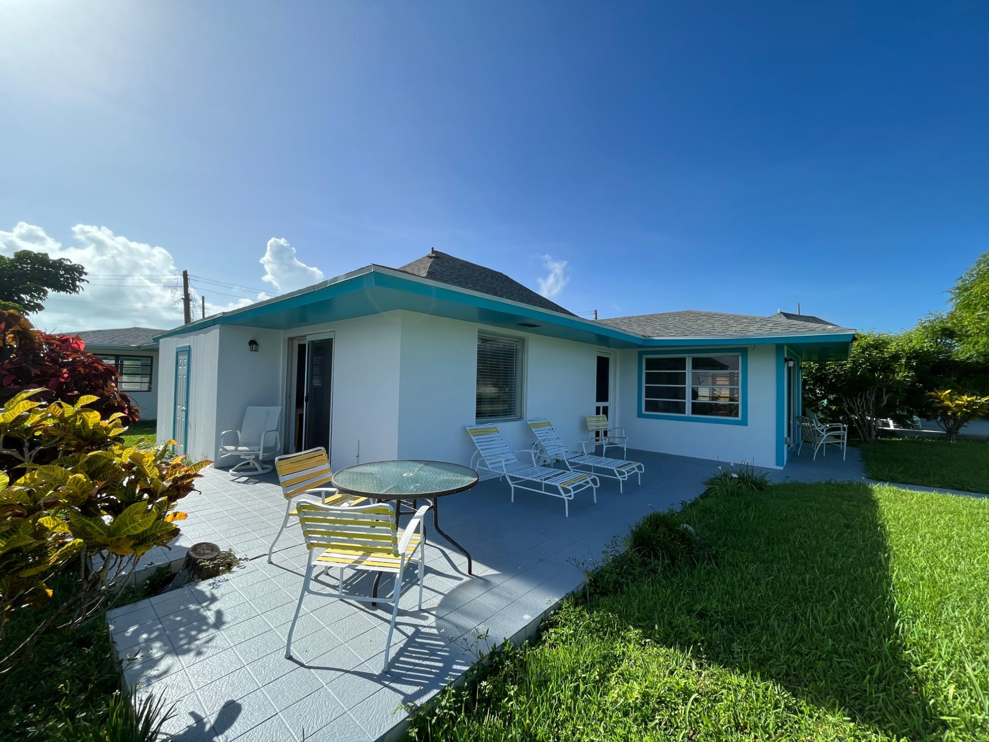 BEACH VILLAS