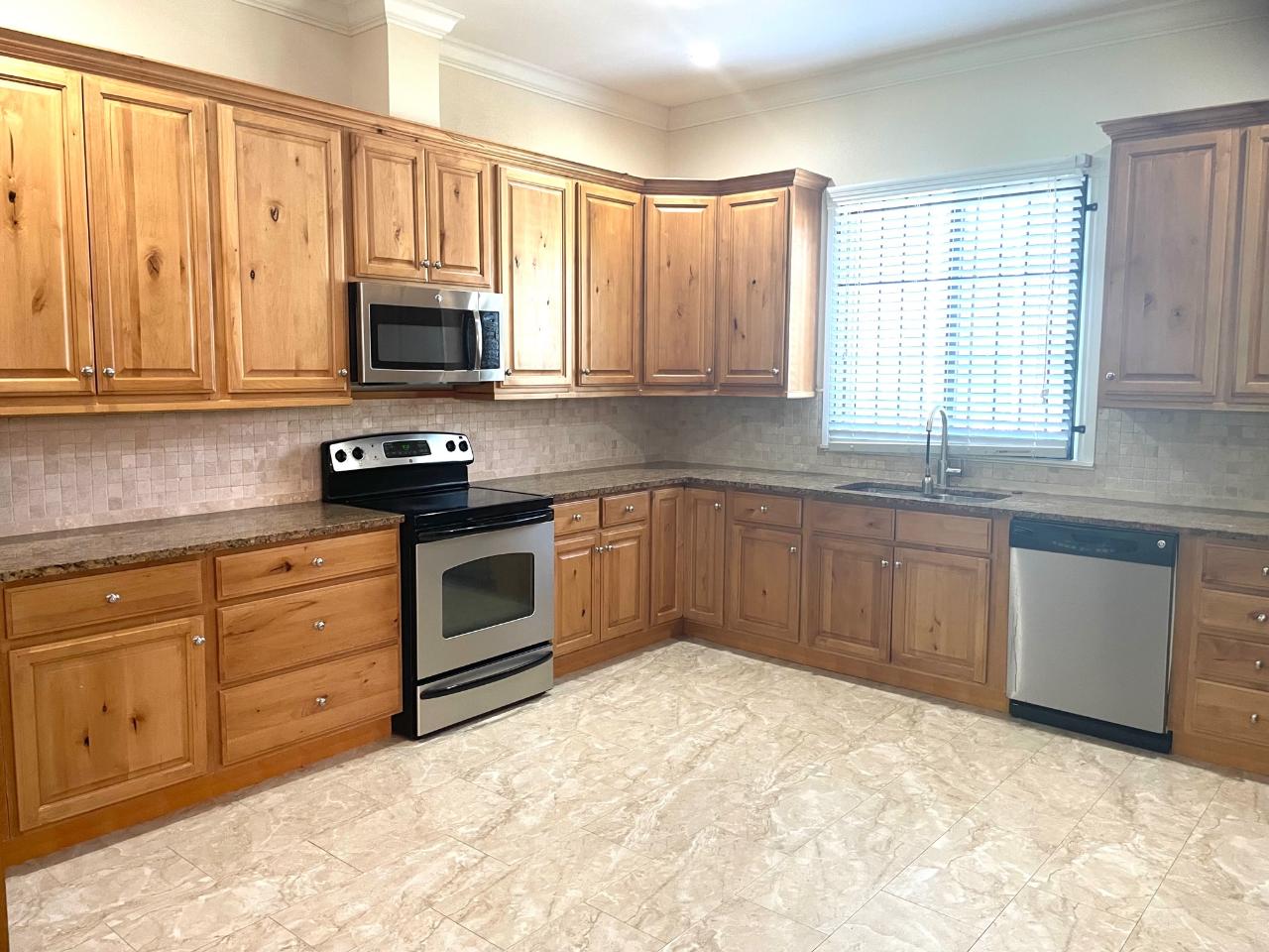 TURNBERRY TOWNHOUSES