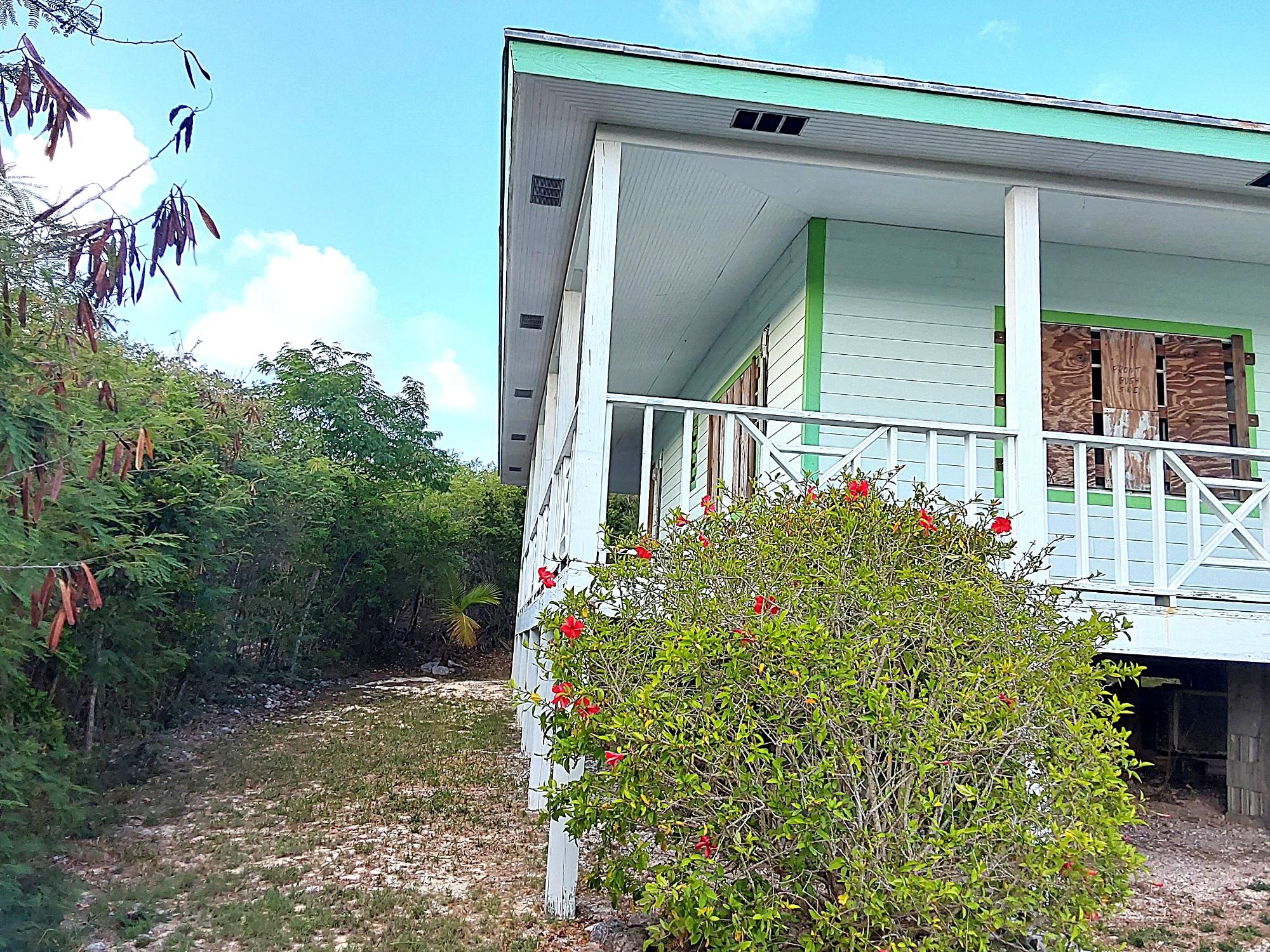 4BD/2BA HOUSE SCRUB HILL