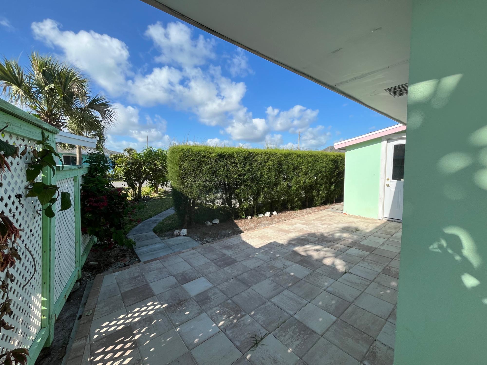BEACH VILLAS