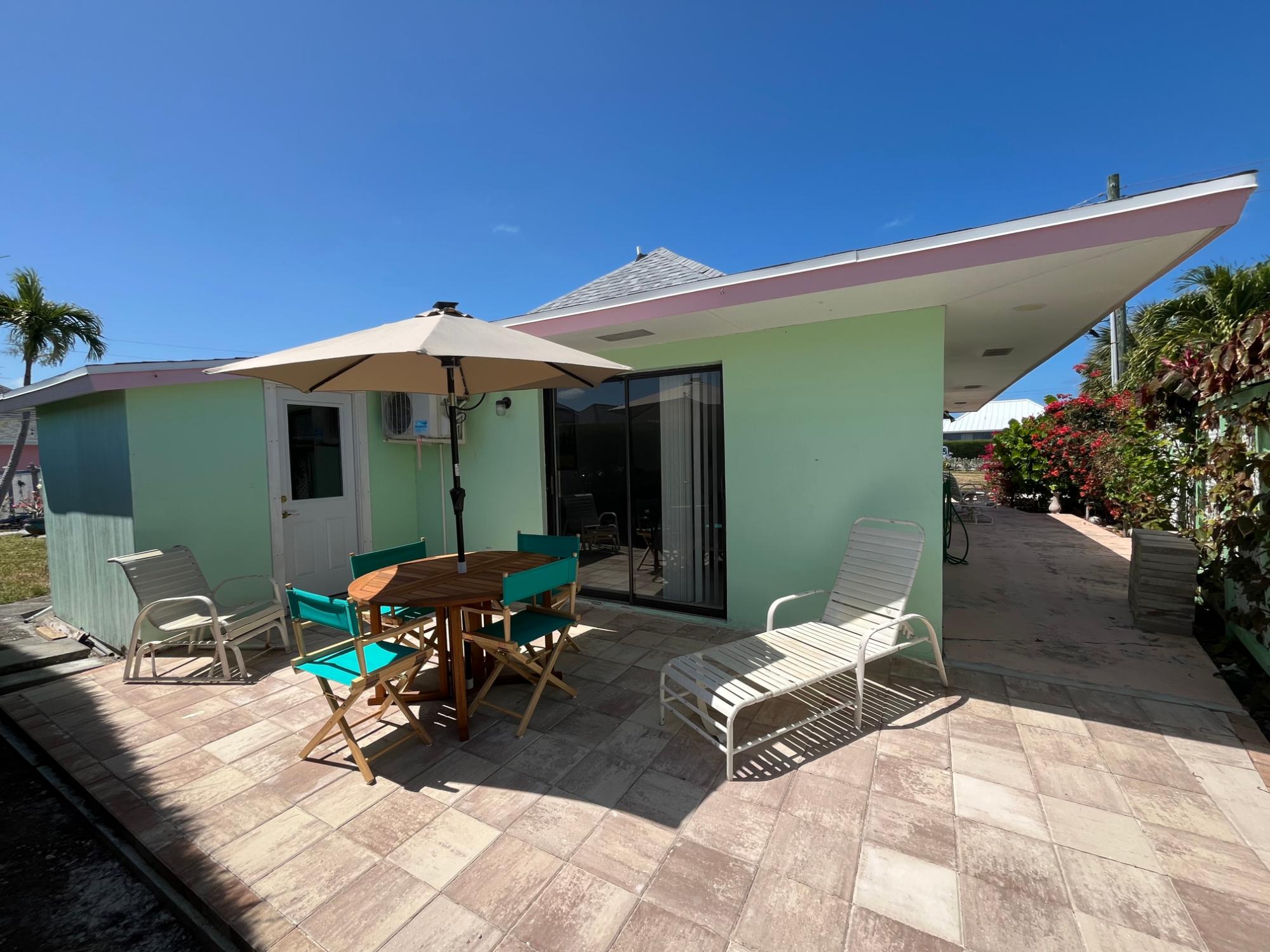 BEACH VILLAS