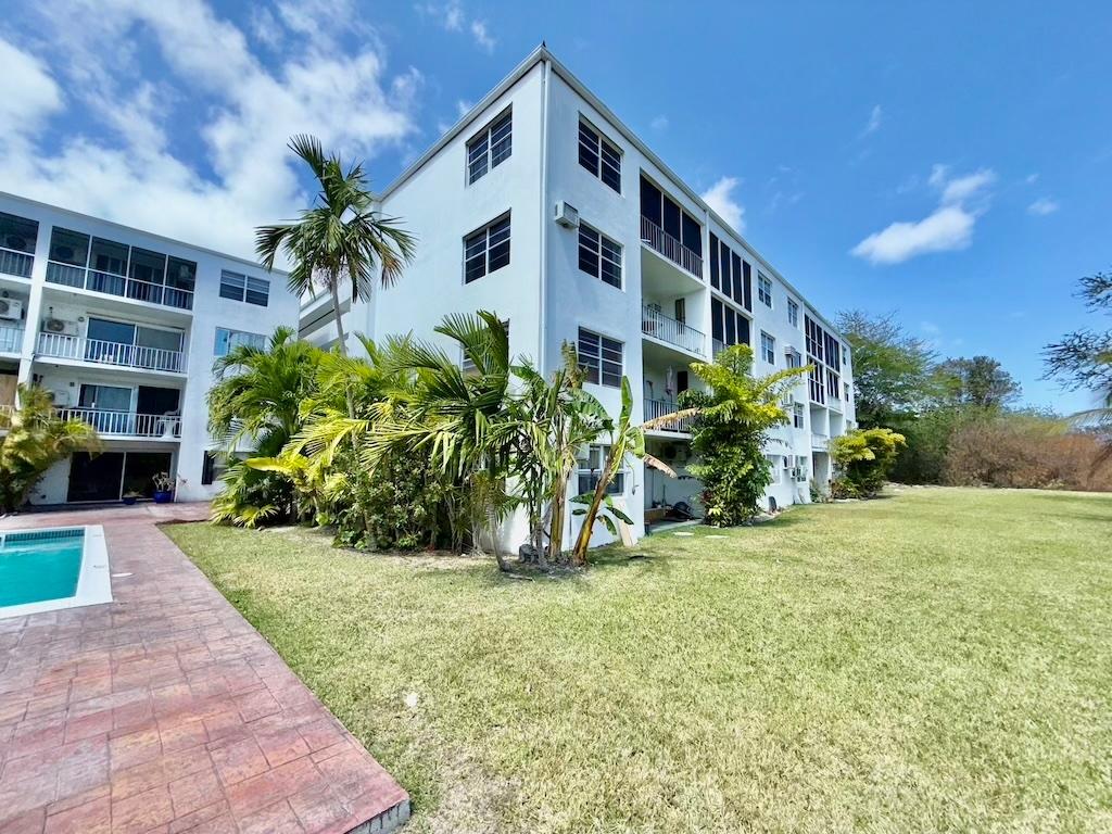 LAKE VIEW MANOR